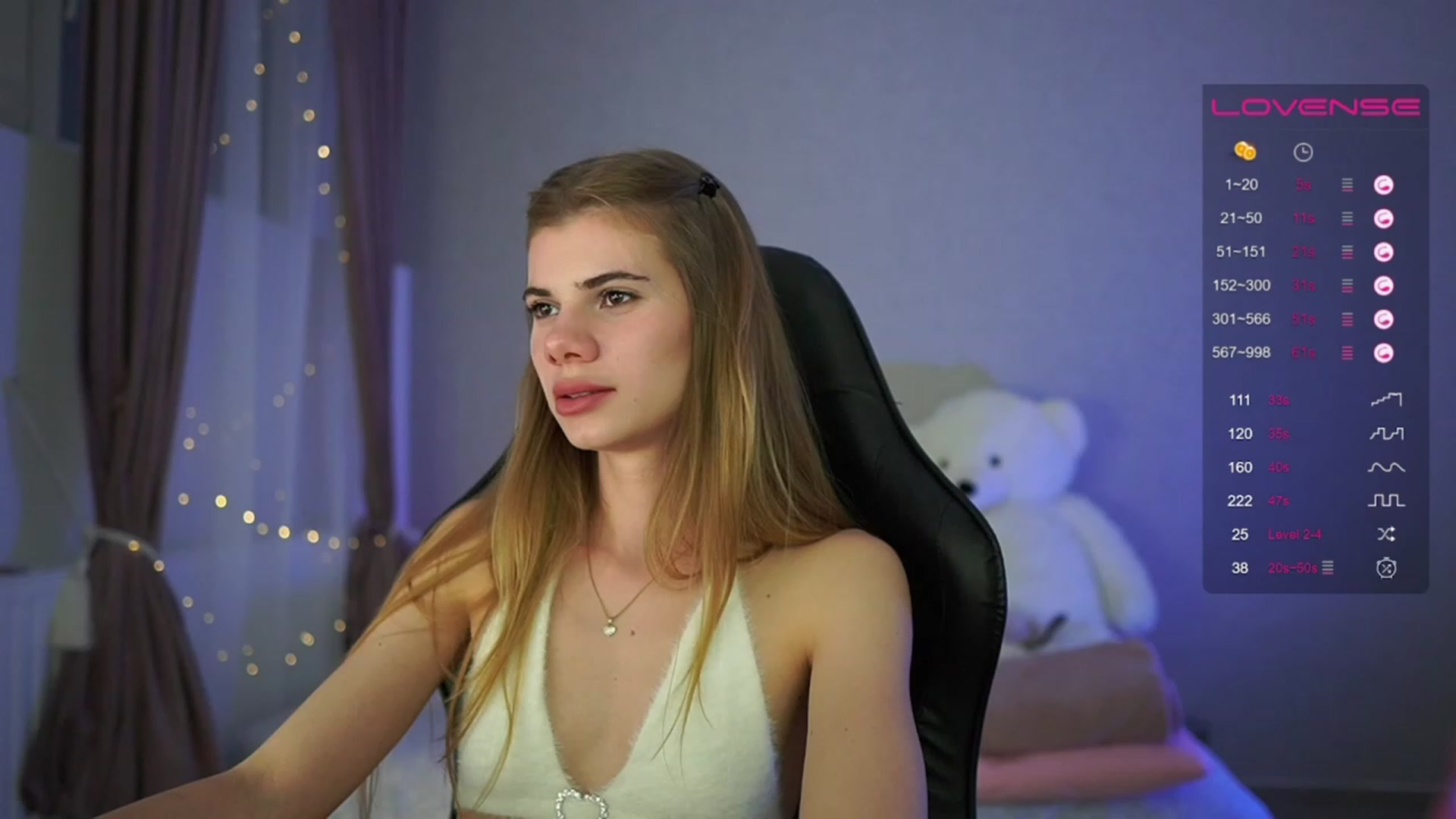 Gallery image thumbnail from RileyReid_18's myfreecams stream on, 05/01/2023, 19:44 image 13 of 20