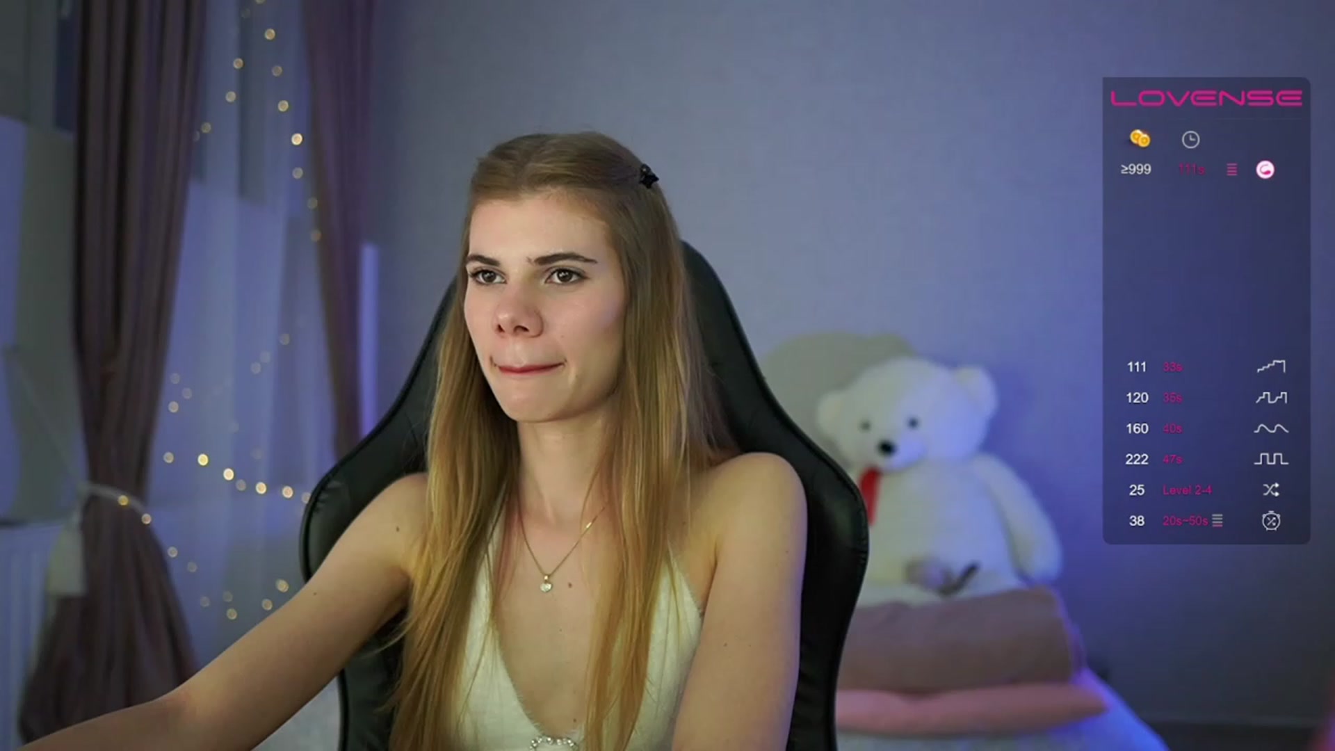 Gallery image thumbnail from RileyReid_18's myfreecams stream on, 05/01/2023, 19:44 image 19 of 20