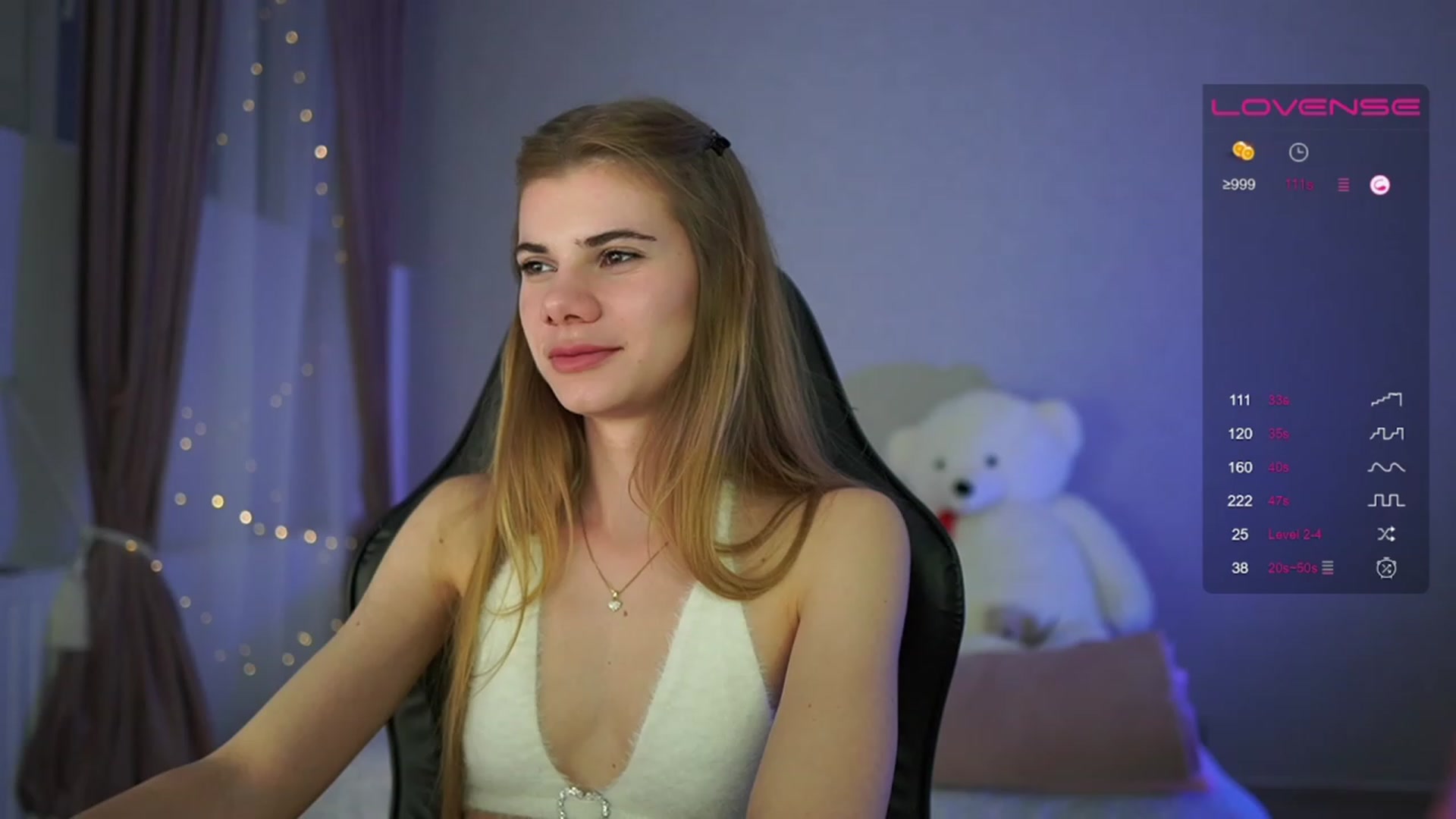 Gallery image thumbnail from RileyReid_18's myfreecams stream on, 05/01/2023, 21:14 image 9 of 20
