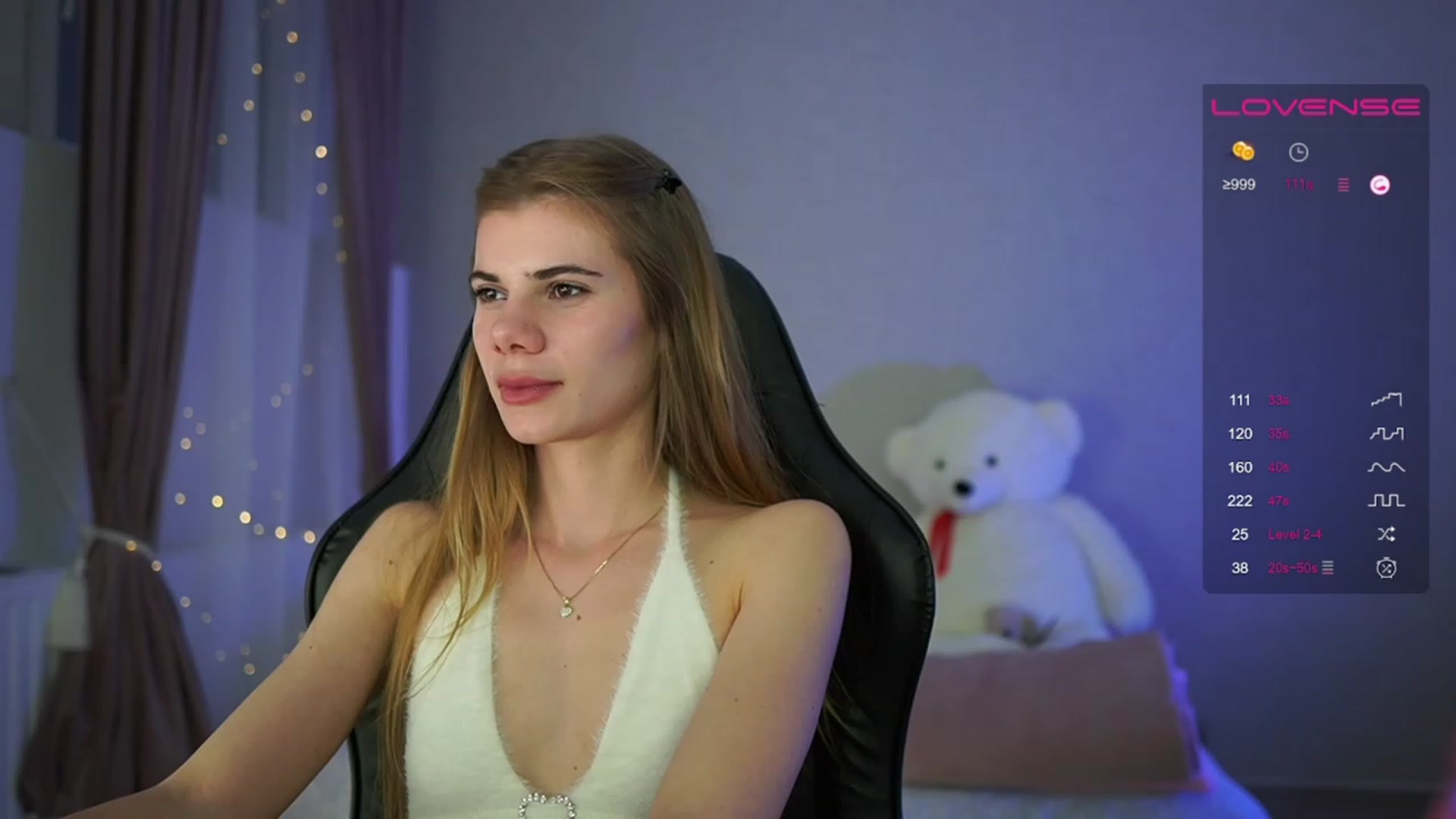 Gallery image thumbnail from RileyReid_18's myfreecams stream on, 05/01/2023, 21:14 image 11 of 20
