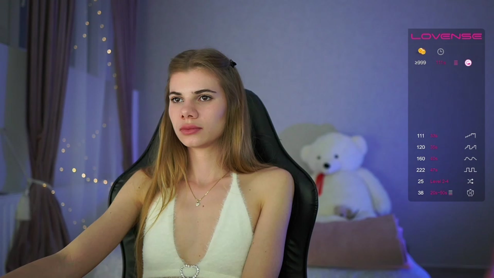 Gallery image thumbnail from RileyReid_18's myfreecams stream on, 05/01/2023, 21:14 image 13 of 20