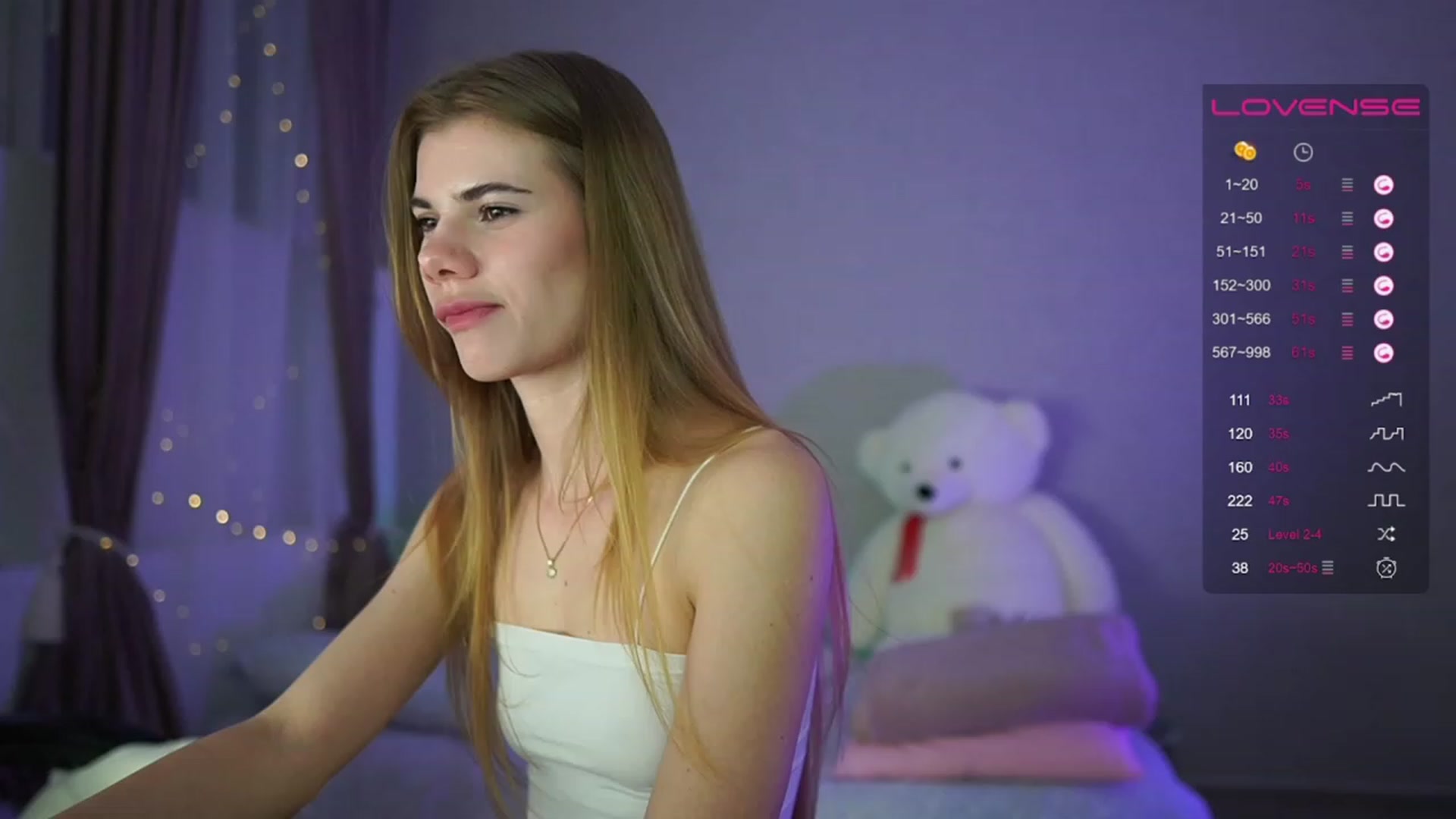 Gallery image thumbnail from RileyReid_18's myfreecams stream on, 05/03/2023, 19:29 image 5 of 20