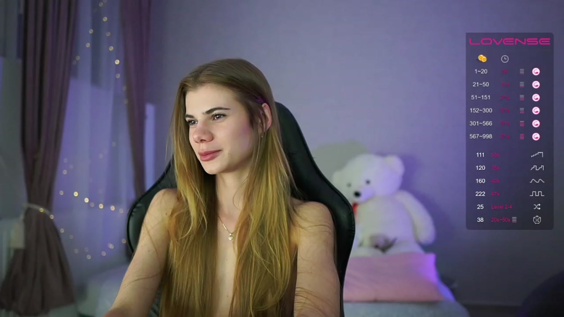 Gallery image thumbnail from RileyReid_18's myfreecams stream on, 05/03/2023, 22:24 image 14 of 20