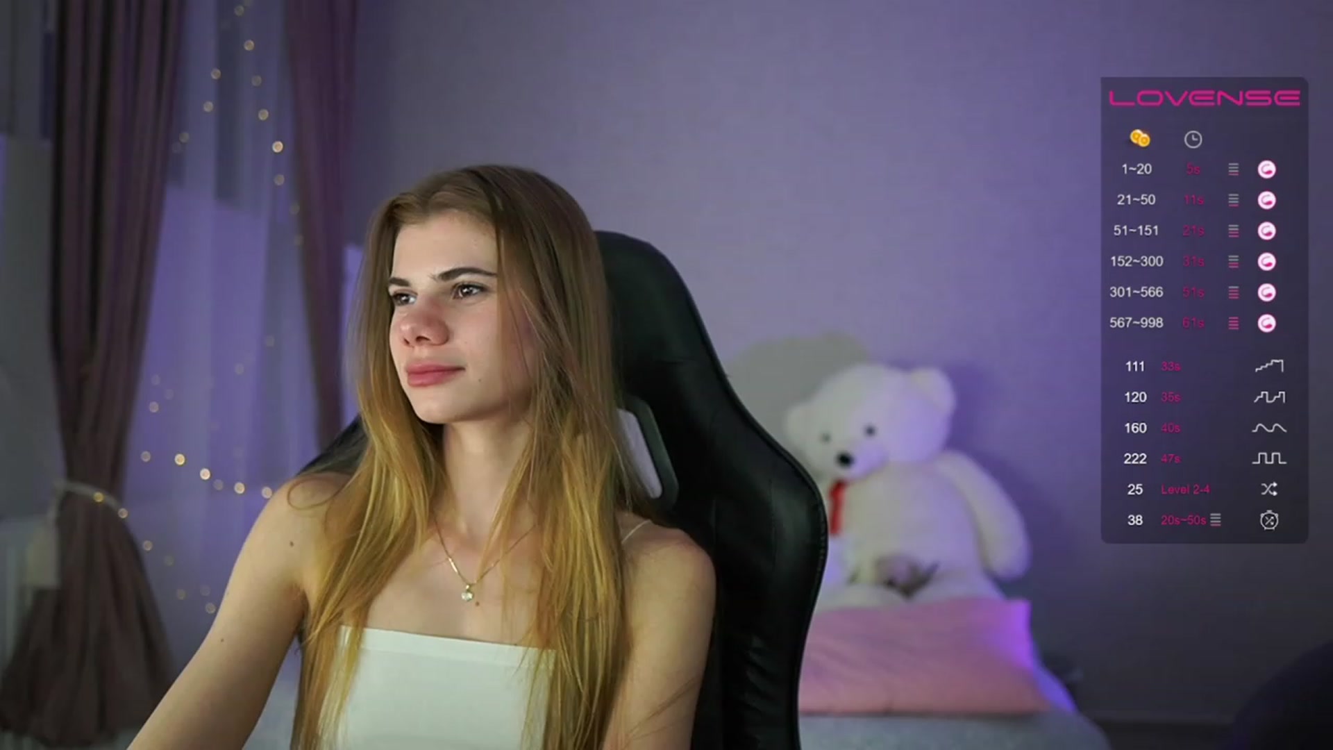 Gallery image thumbnail from RileyReid_18's myfreecams stream on, 05/03/2023, 23:04 image 2 of 20