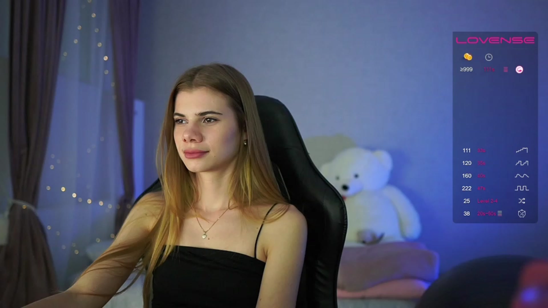 Gallery image thumbnail from RileyReid_18's myfreecams stream on, 05/05/2023, 15:23 image 12 of 20
