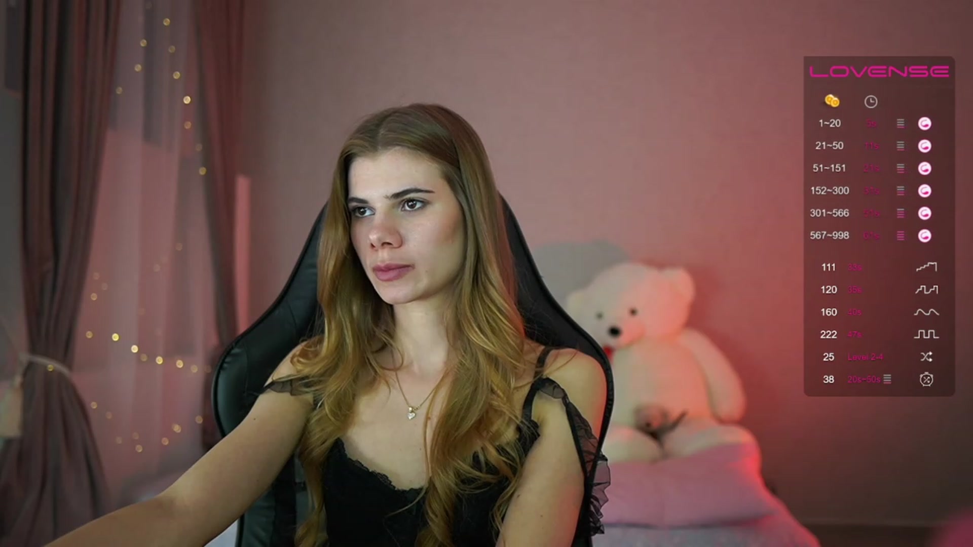 Gallery image thumbnail from RileyReid_18's myfreecams stream on, 05/07/2023, 18:25 image 10 of 20
