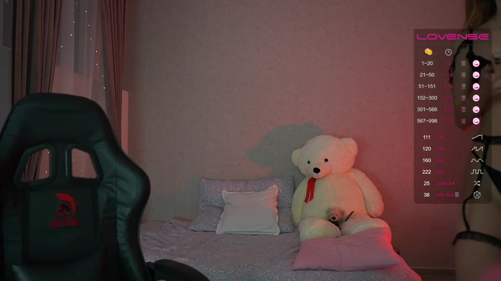 Gallery image thumbnail from RileyReid_18's myfreecams stream on, 05/07/2023, 18:25 image 9 of 20