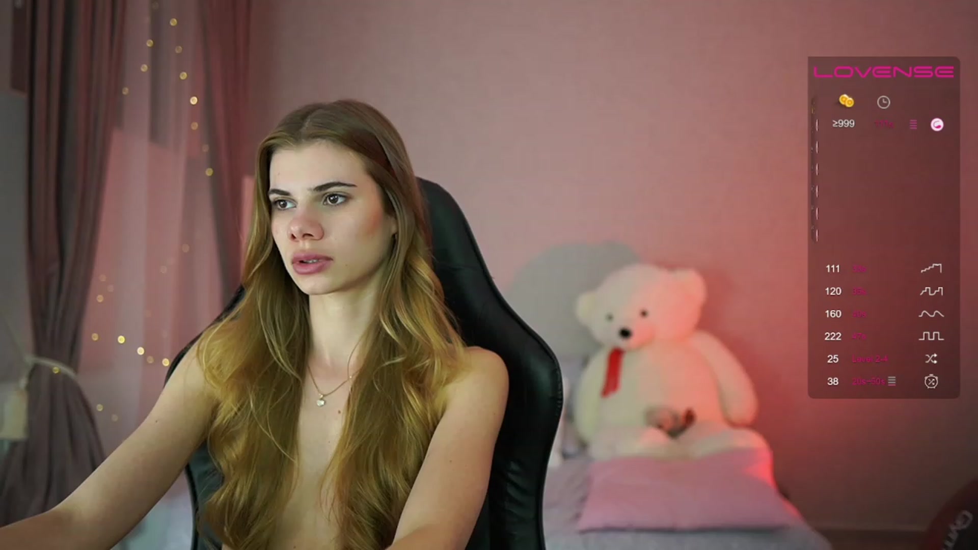 Gallery image thumbnail from RileyReid_18's myfreecams stream on, 05/07/2023, 20:18 image 6 of 20