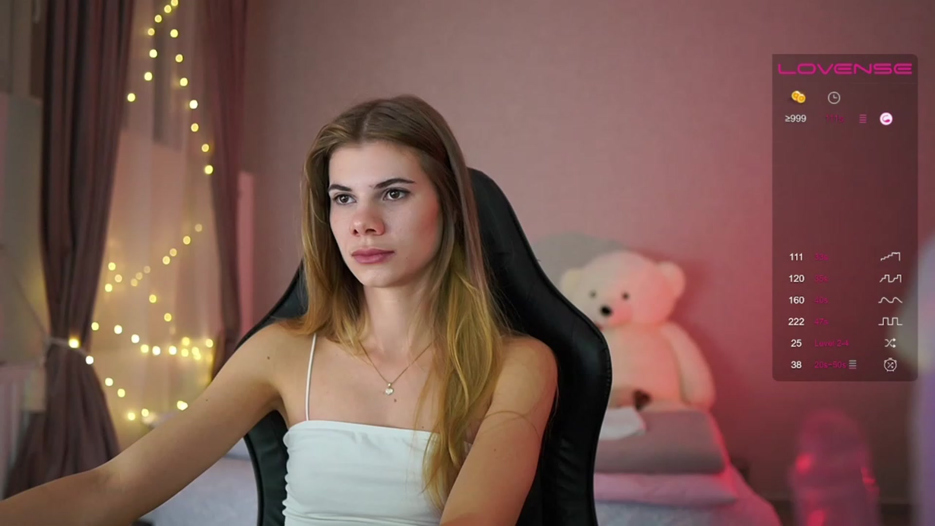 Gallery image thumbnail from RileyReid_18's myfreecams stream on, 05/10/2023, 19:35 image 9 of 20
