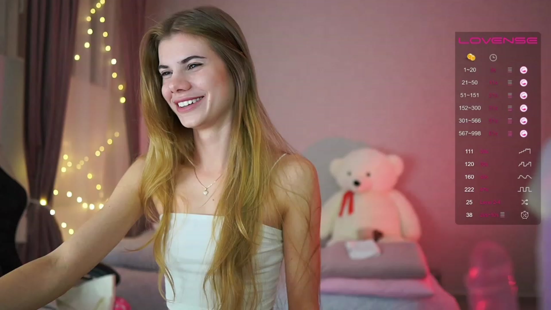Gallery image thumbnail from RileyReid_18's myfreecams stream on, 05/10/2023, 19:35 image 2 of 20