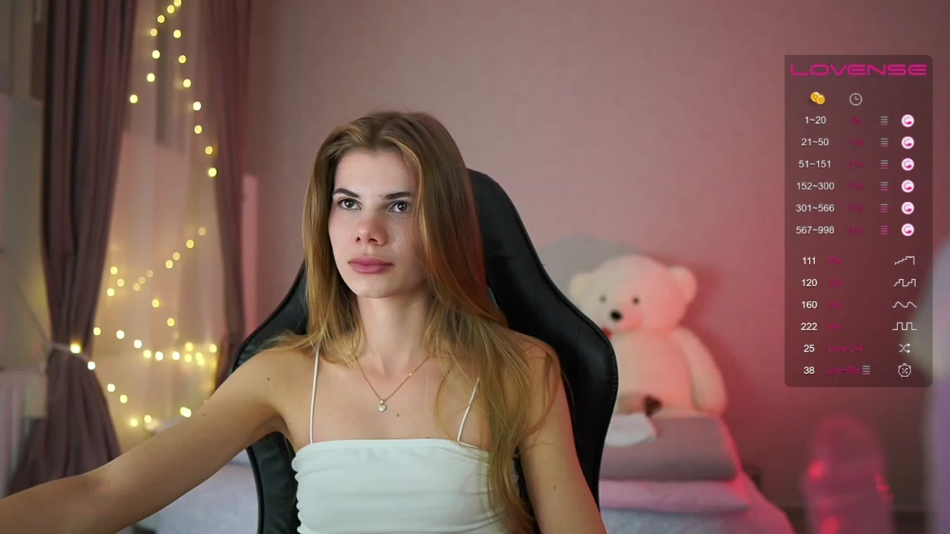 Gallery image thumbnail from RileyReid_18's myfreecams stream on, 05/10/2023, 19:35 image 10 of 20