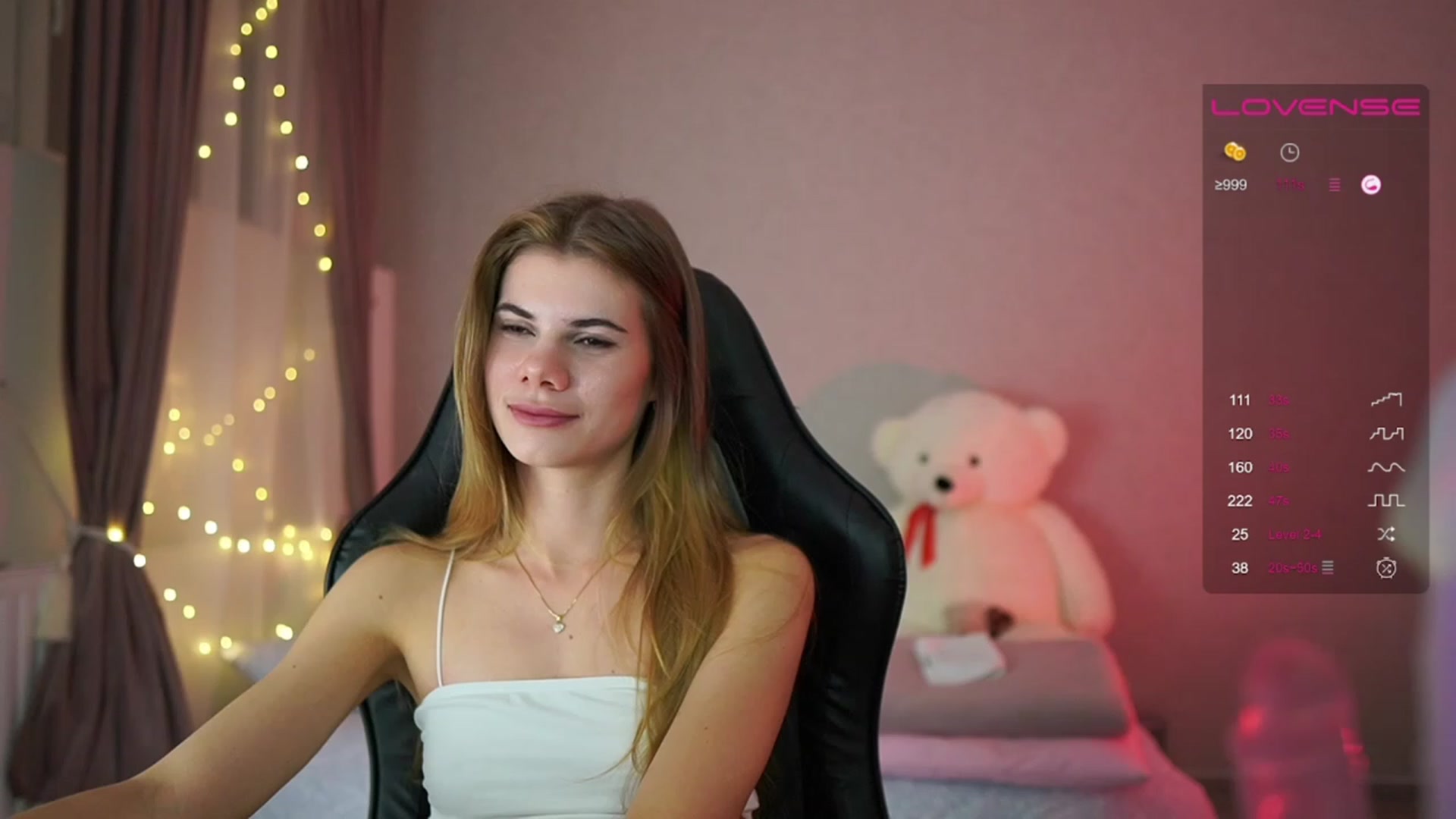 Gallery image thumbnail from RileyReid_18's myfreecams stream on, 05/10/2023, 19:35 image 12 of 20