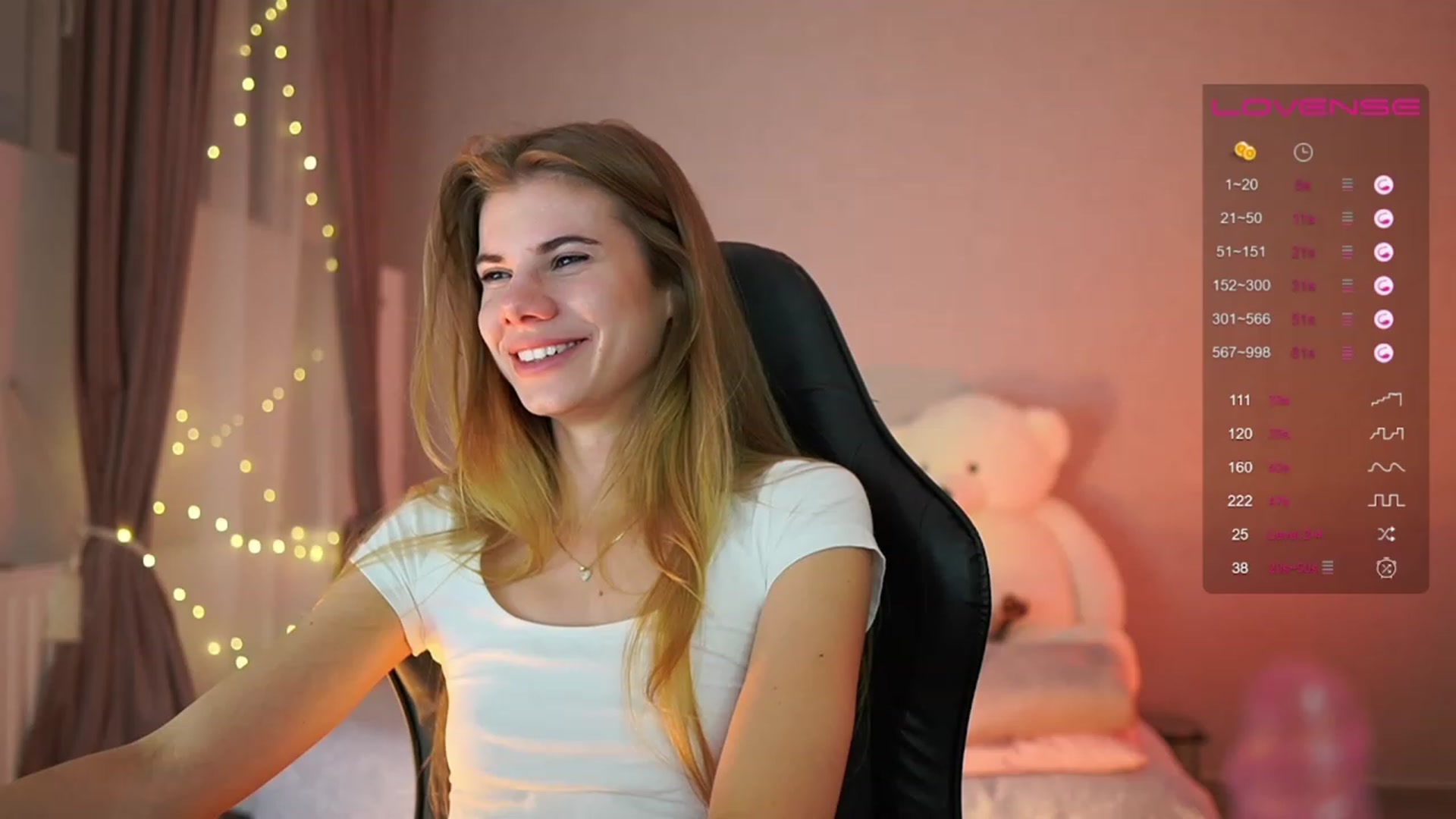 Gallery image thumbnail from RileyReid_18's myfreecams stream on, 05/11/2023, 23:23 image 17 of 20