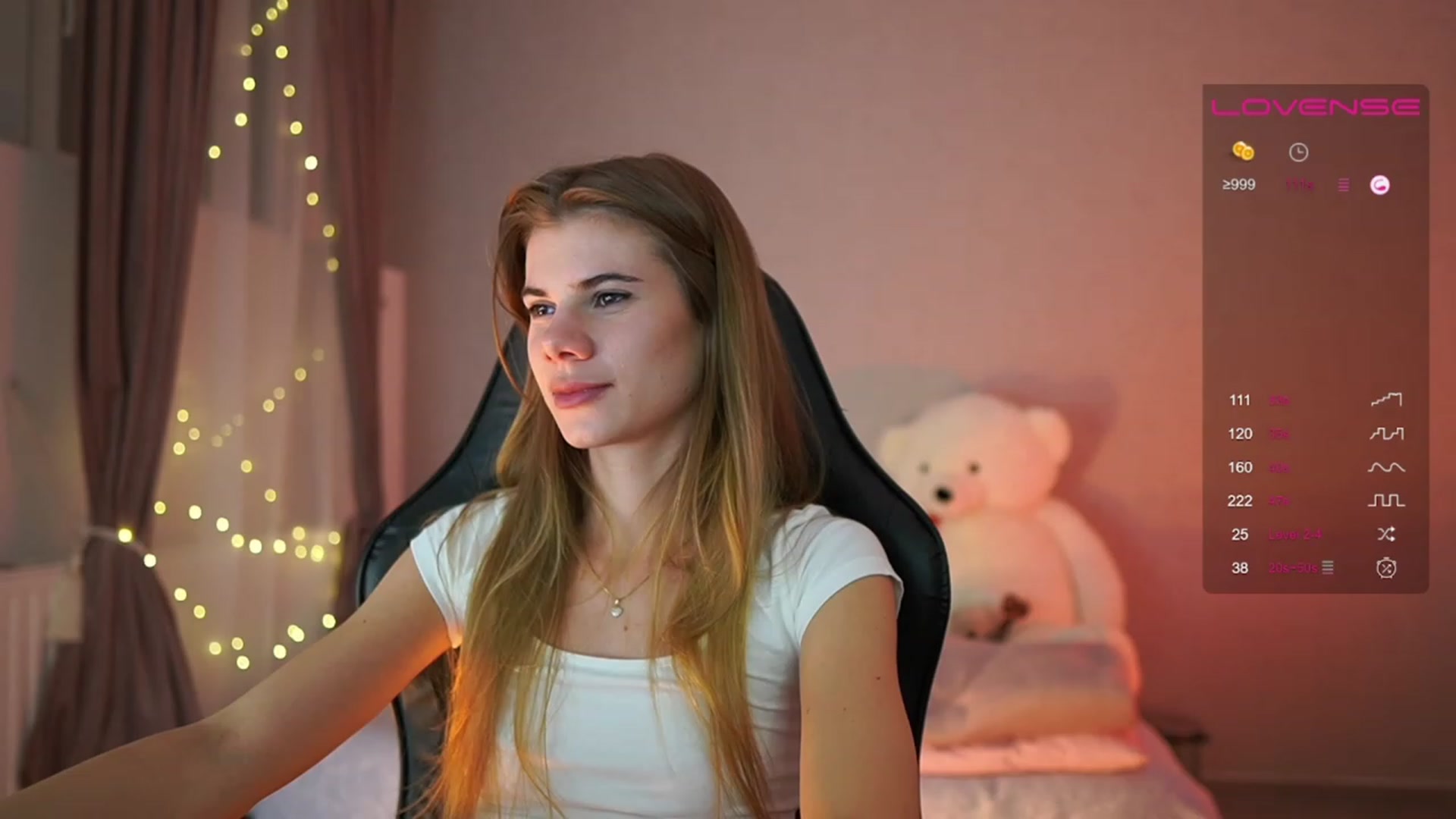 Gallery image thumbnail from RileyReid_18's myfreecams stream on, 05/11/2023, 23:23 image 9 of 20