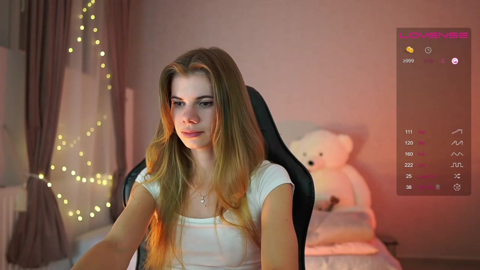 Gallery image thumbnail from RileyReid_18's myfreecams stream on, 05/11/2023, 23:23 image 6 of 20