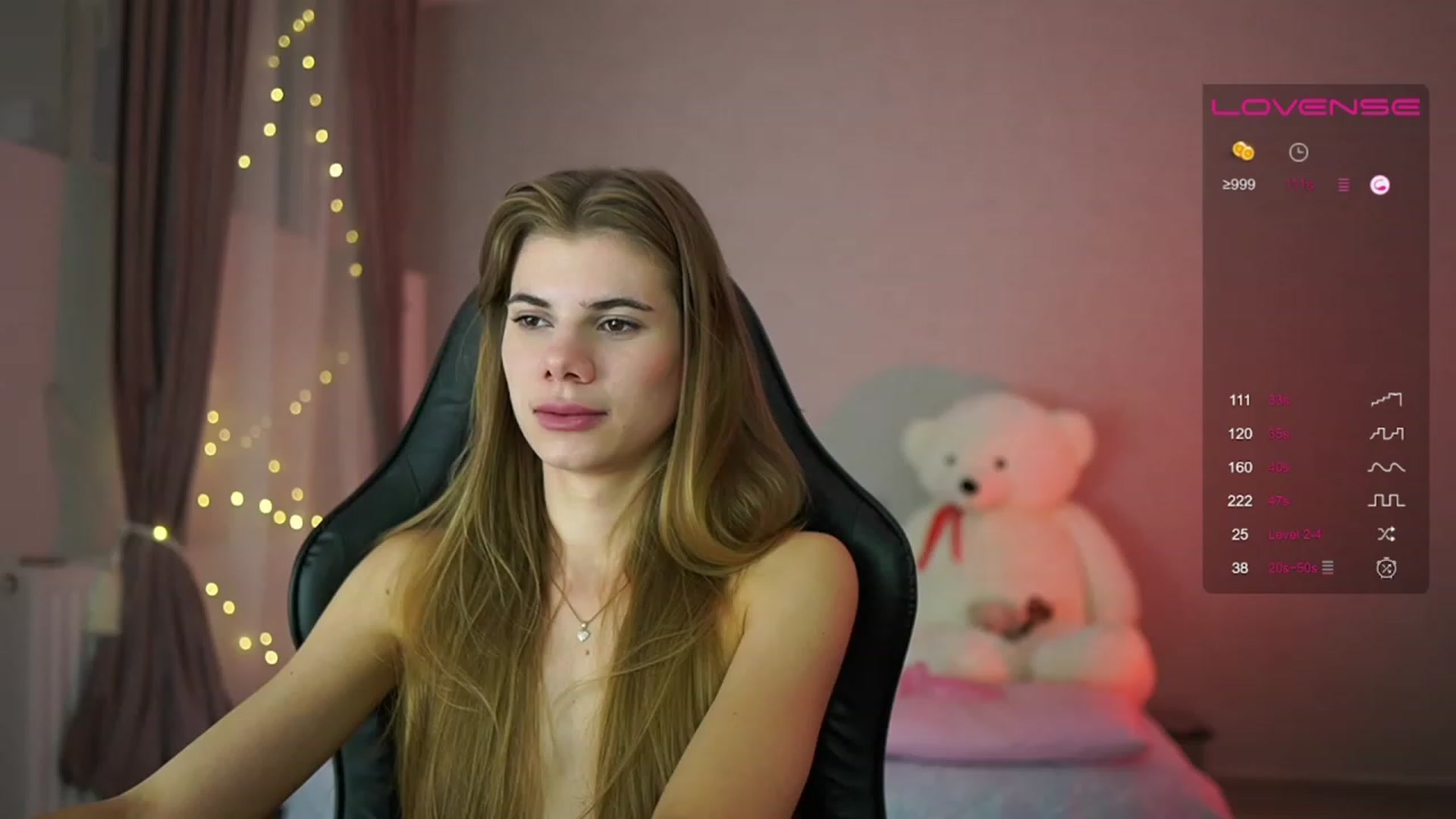 Gallery image thumbnail from RileyReid_18's myfreecams stream on, 05/12/2023, 16:20 image 14 of 20