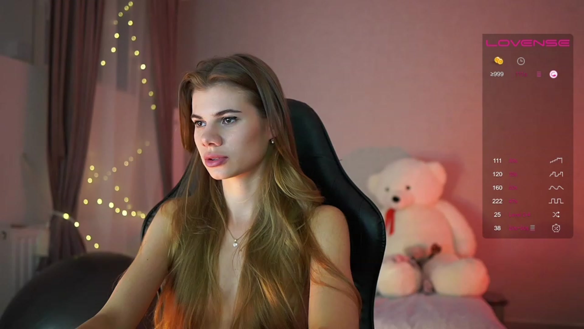 Gallery image thumbnail from RileyReid_18's myfreecams stream on, 05/14/2023, 16:04 image 12 of 20