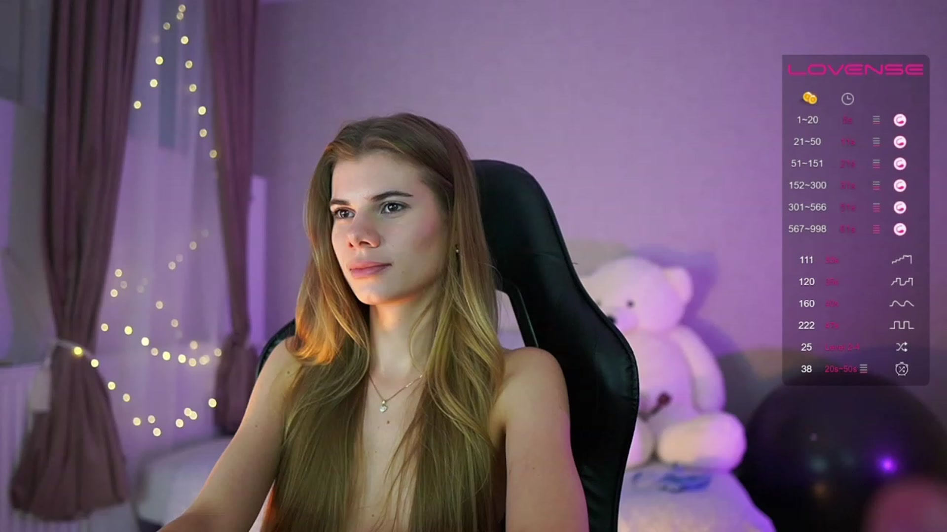 Gallery image thumbnail from RileyReid_18's myfreecams stream on, 05/15/2023, 17:38 image 13 of 20