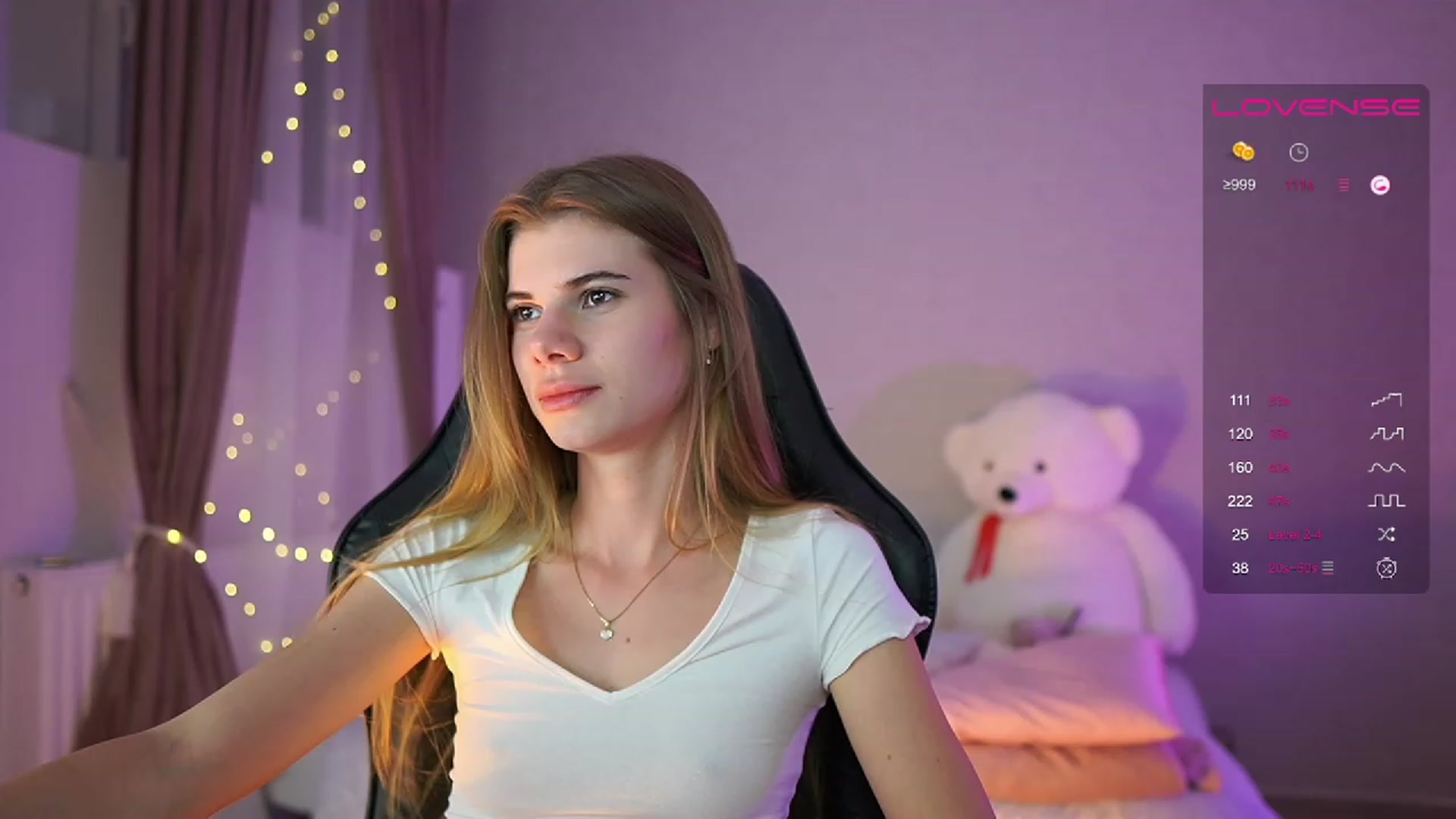 Gallery image thumbnail from RileyReid_18's myfreecams stream on, 05/21/2023, 20:51 image 8 of 20