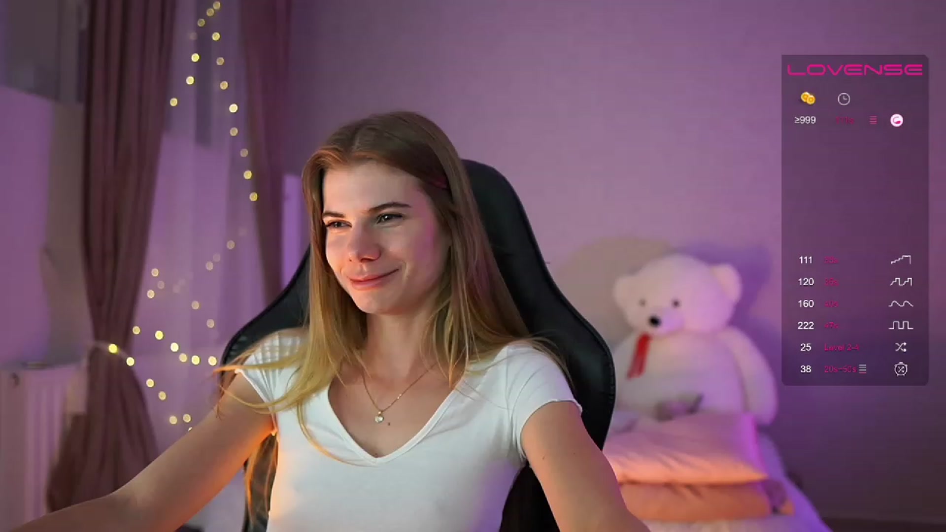 Gallery image thumbnail from RileyReid_18's myfreecams stream on, 05/21/2023, 20:51 image 20 of 20
