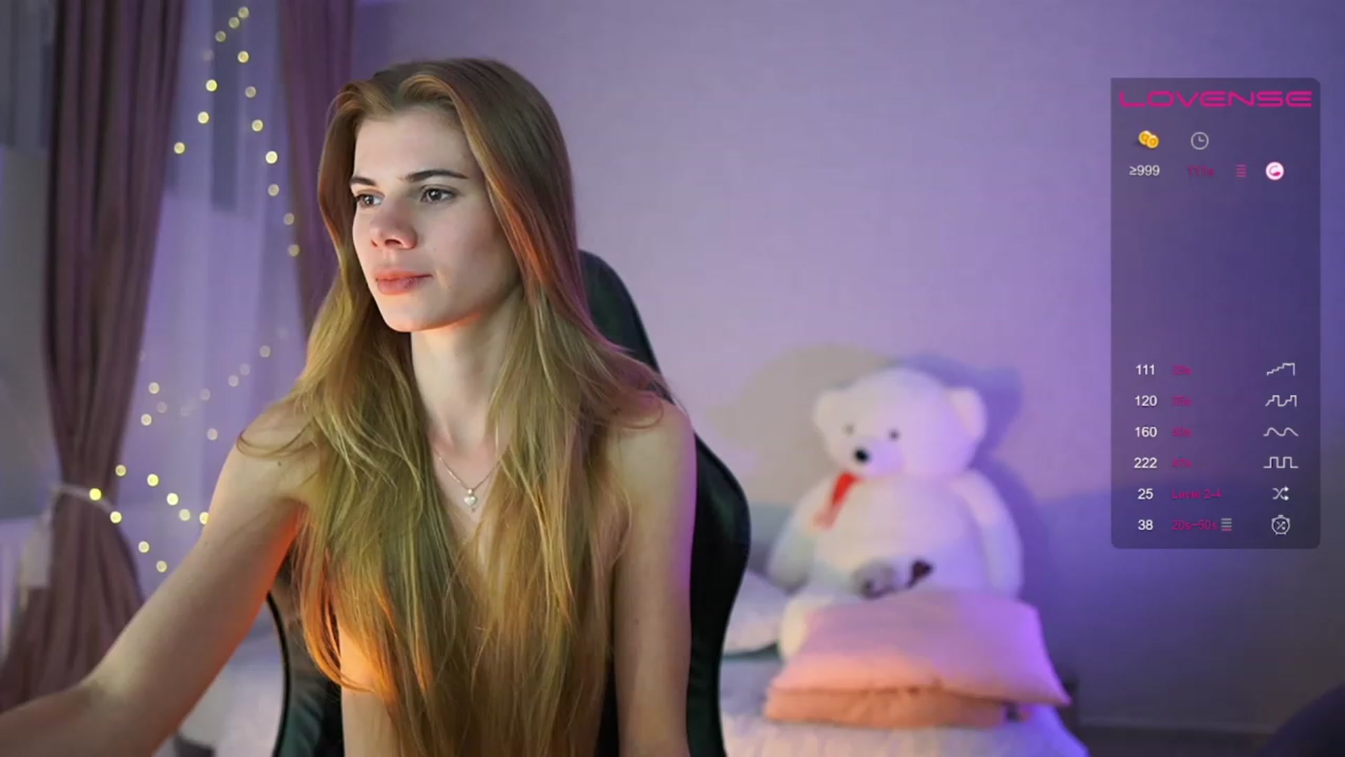 Gallery image thumbnail from RileyReid_18's myfreecams stream on, 05/22/2023, 18:10 image 14 of 20