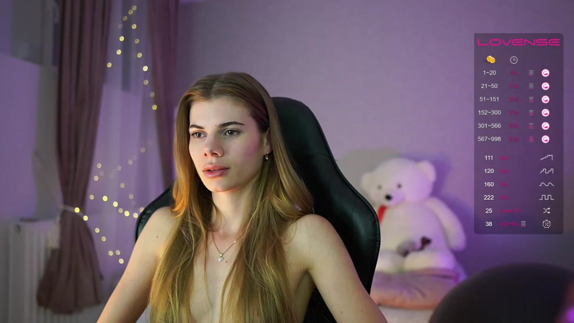 Gallery image thumbnail from RileyReid_18's myfreecams stream on, 05/23/2023, 21:19 image 12 of 20