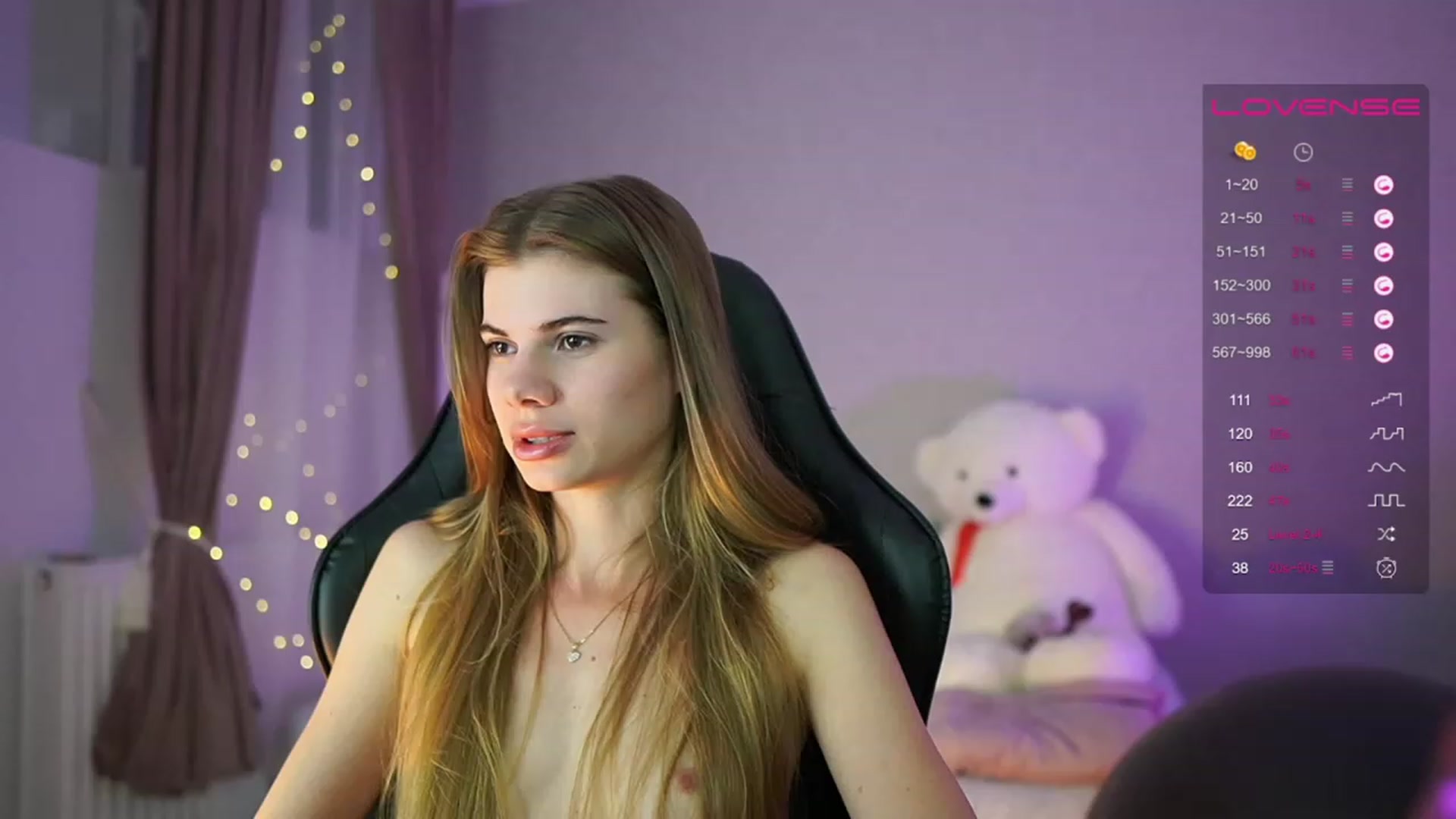Gallery image thumbnail from RileyReid_18's myfreecams stream on, 05/23/2023, 21:19 image 10 of 20