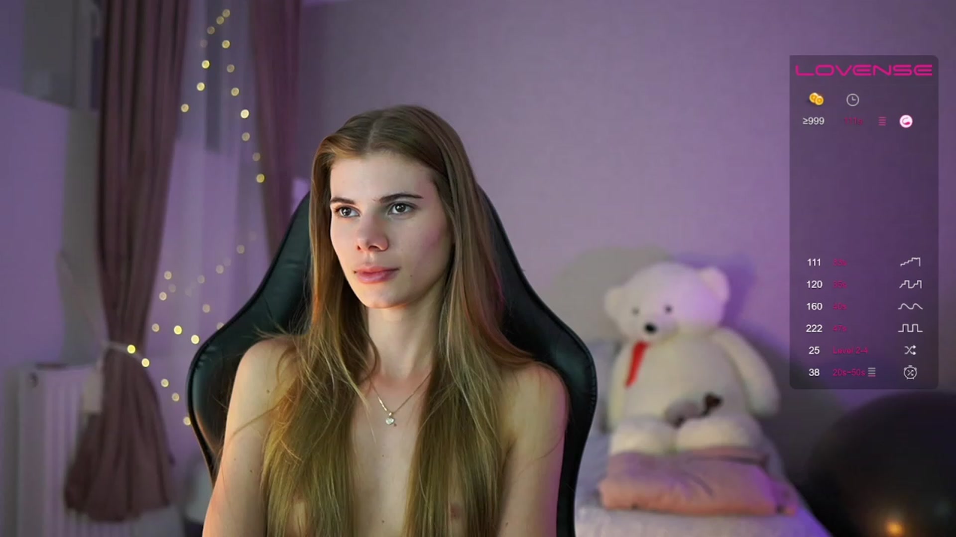 Gallery image thumbnail from RileyReid_18's myfreecams stream on, 05/23/2023, 22:02 image 10 of 20