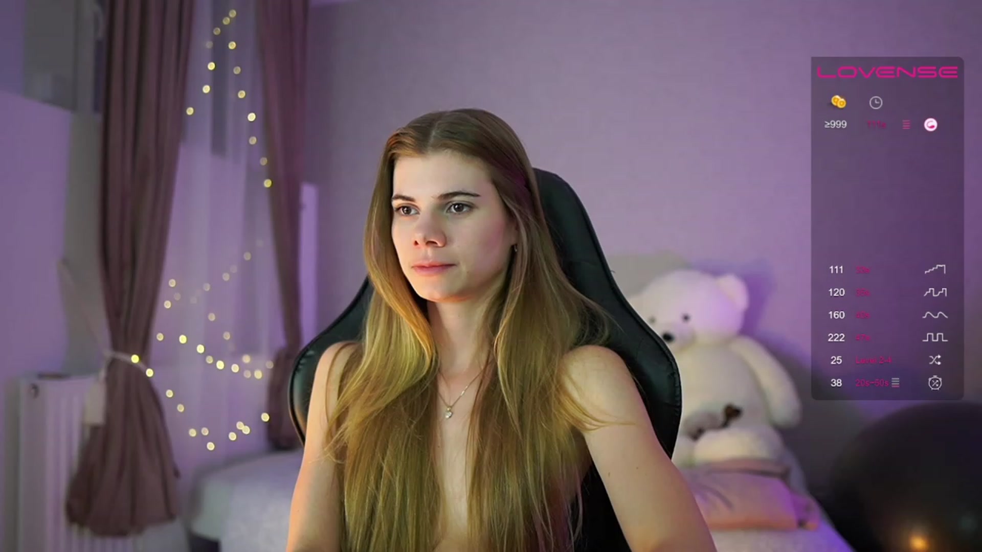 Gallery image thumbnail from RileyReid_18's myfreecams stream on, 05/23/2023, 22:02 image 19 of 20