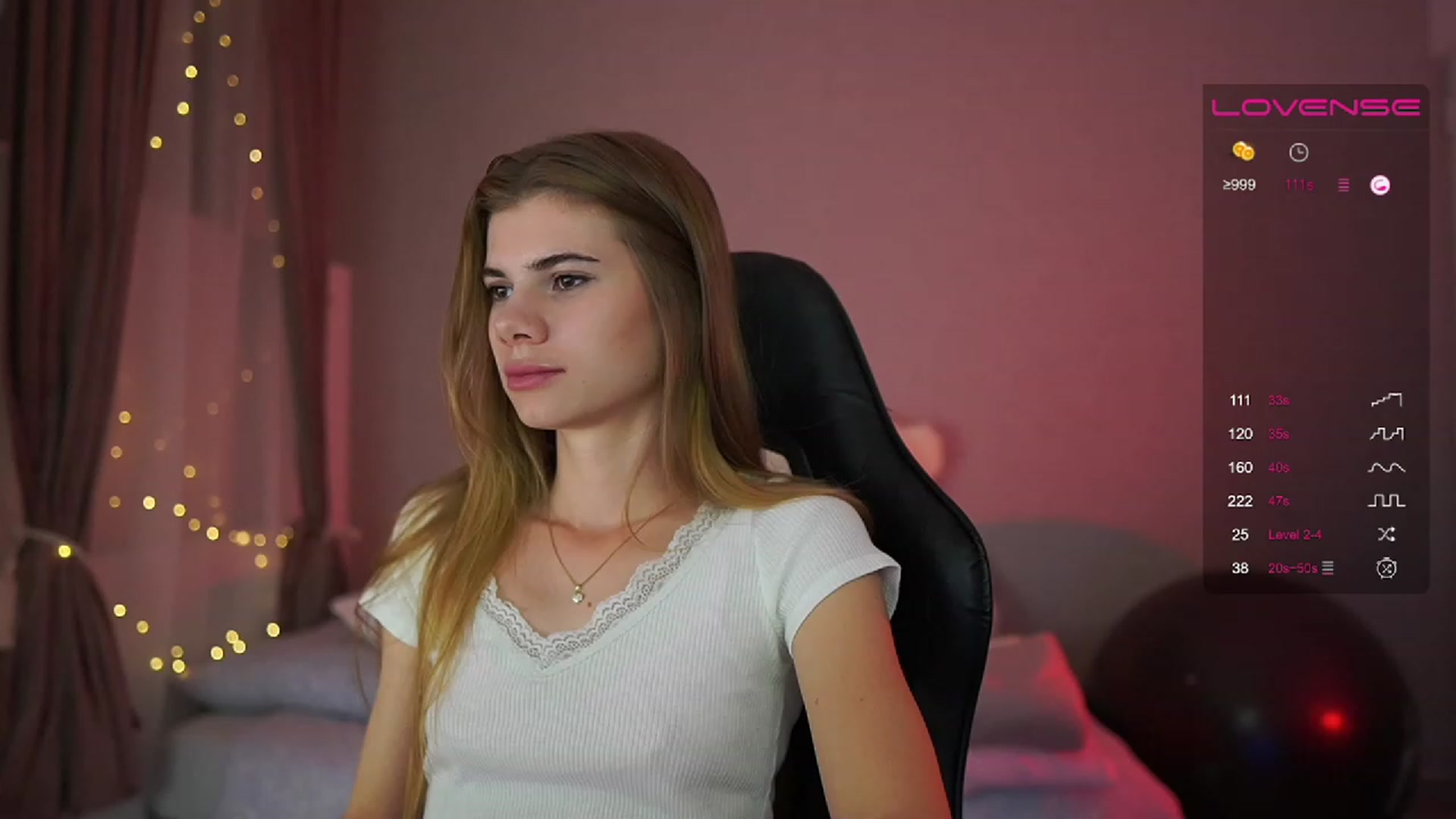 Gallery image thumbnail from RileyReid_18's myfreecams stream on, 05/25/2023, 19:52 image 5 of 20