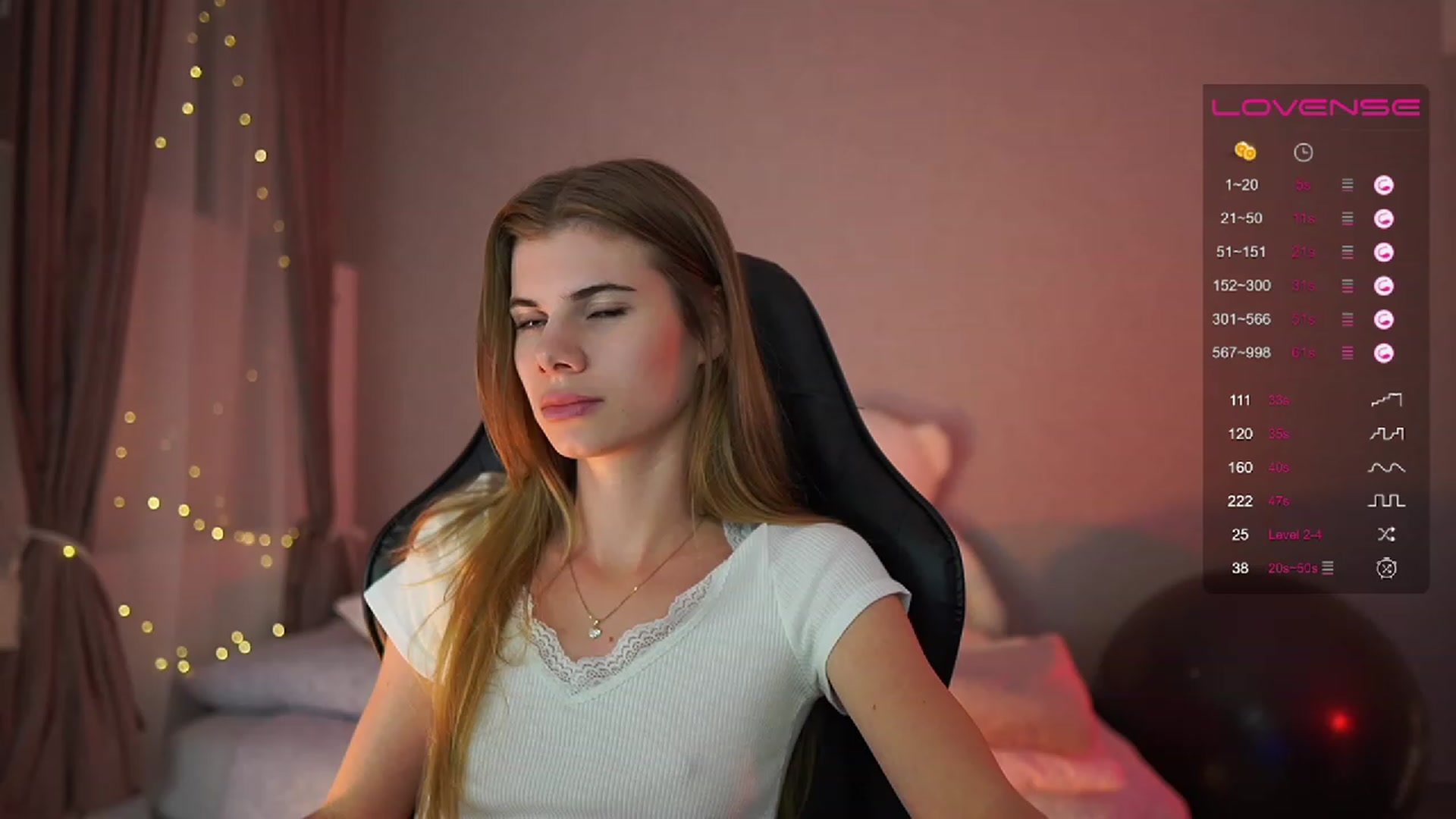 Gallery image thumbnail from RileyReid_18's myfreecams stream on, 05/25/2023, 23:22 image 2 of 20