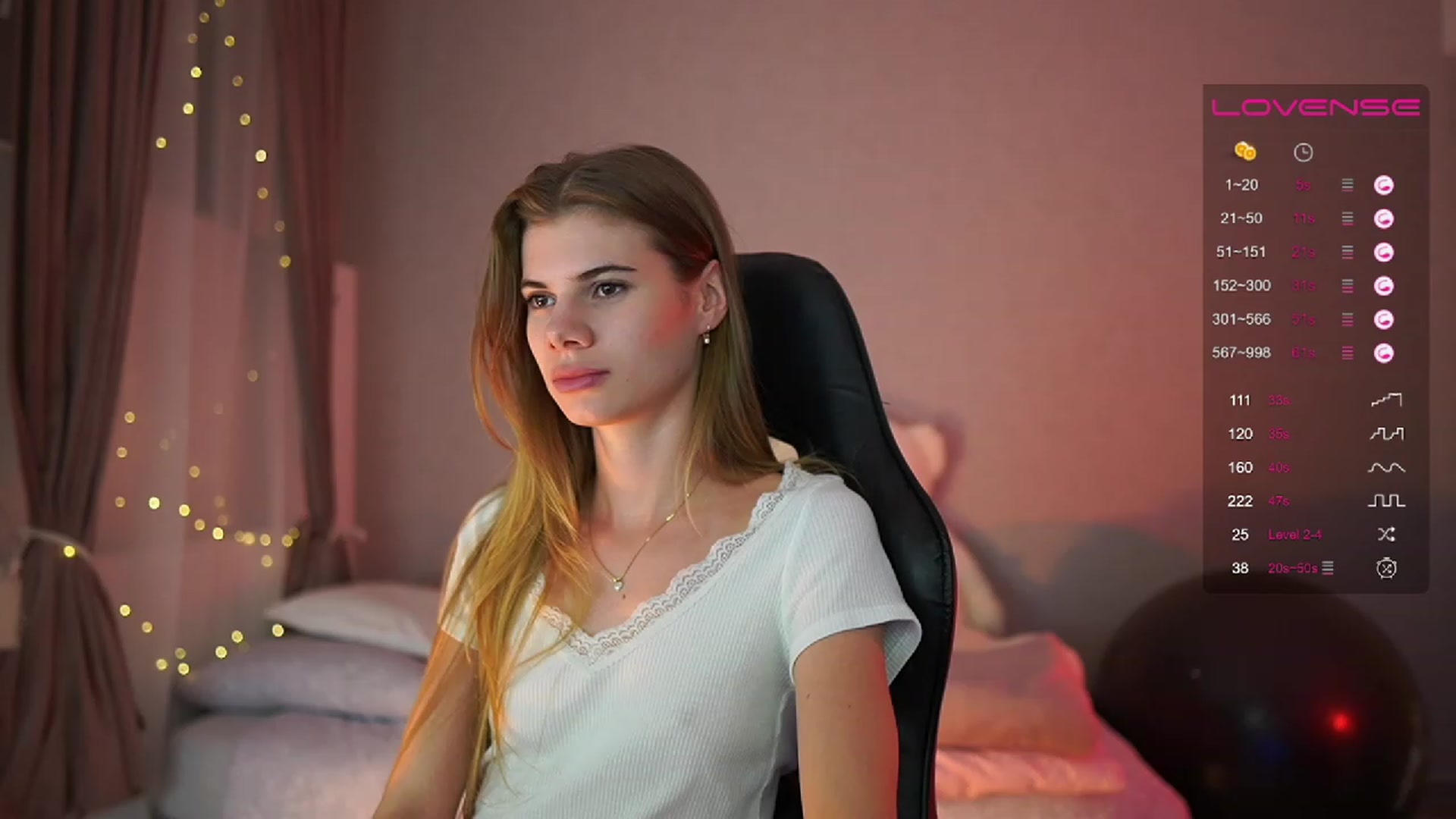 Gallery image thumbnail from RileyReid_18's myfreecams stream on, 05/25/2023, 23:22 image 6 of 20