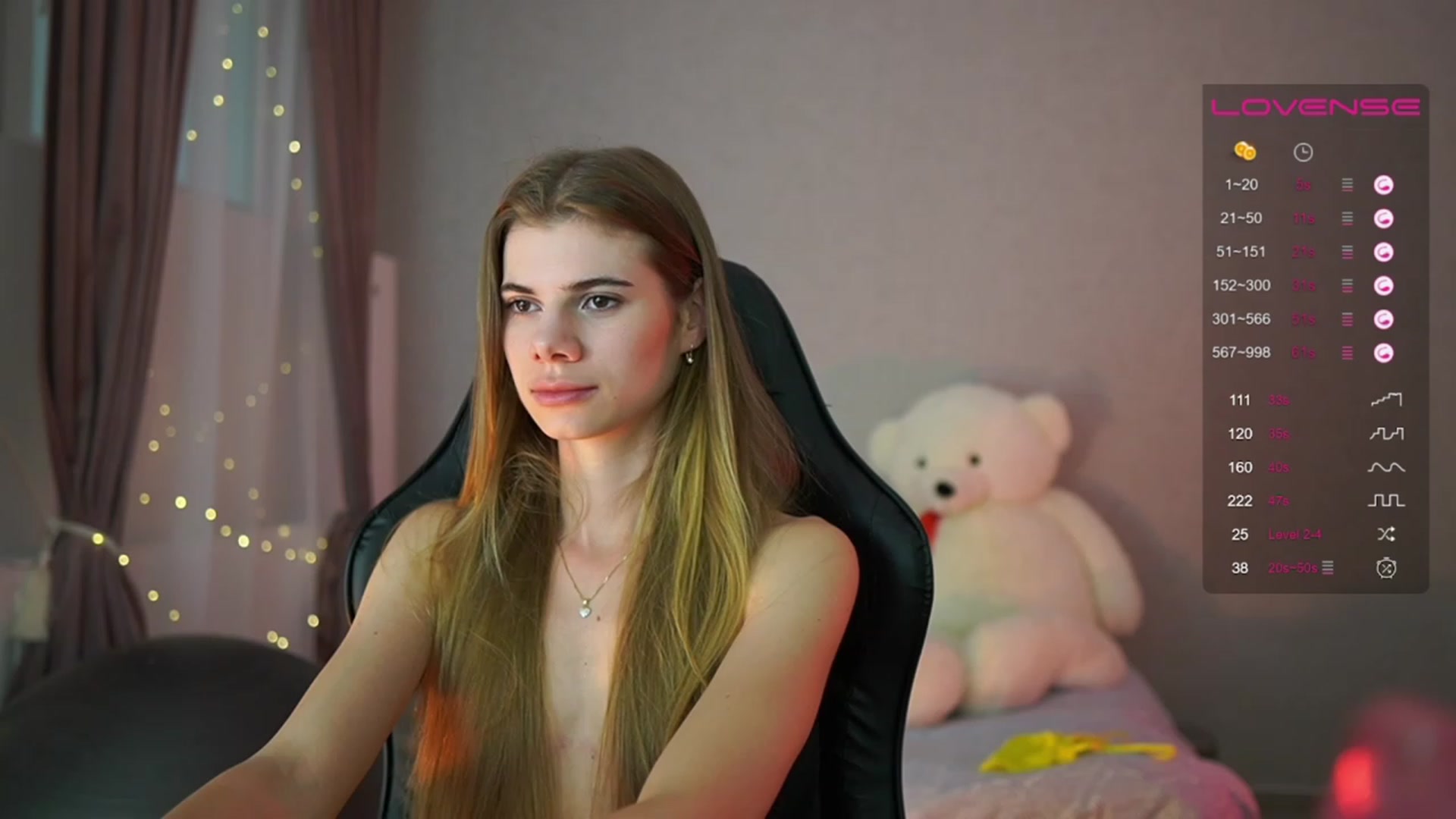 Gallery image thumbnail from RileyReid_18's myfreecams stream on, 05/27/2023, 14:12 image 10 of 20
