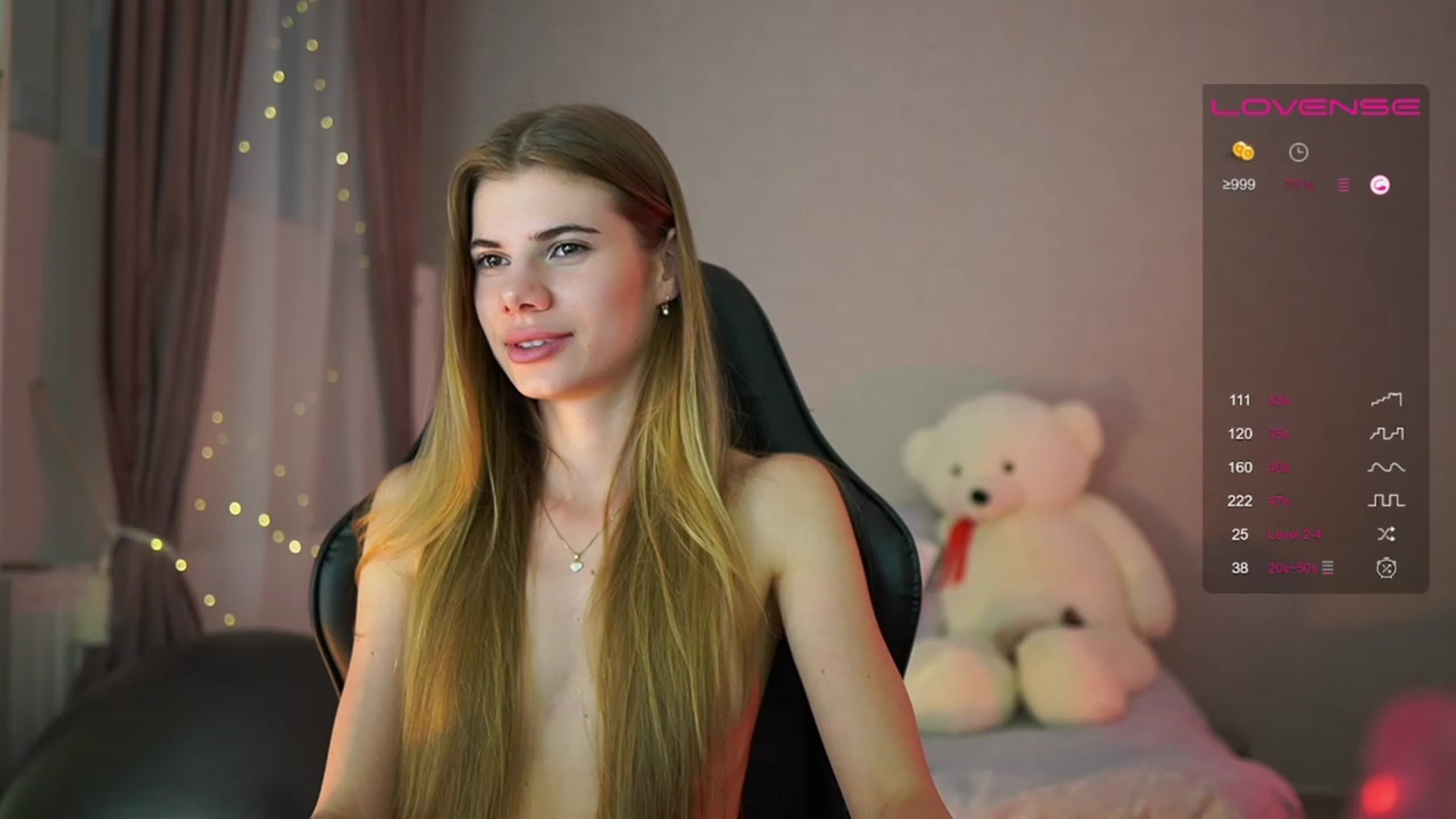 Gallery image thumbnail from RileyReid_18's myfreecams stream on, 05/27/2023, 16:53 image 11 of 20