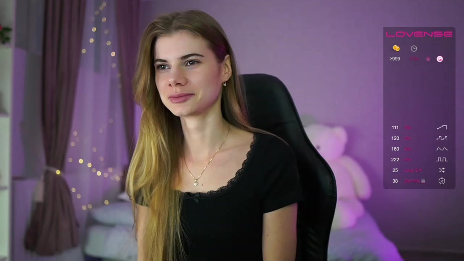 Gallery image thumbnail from RileyReid_18's myfreecams stream on, 05/30/2023, 15:42 image 8 of 20
