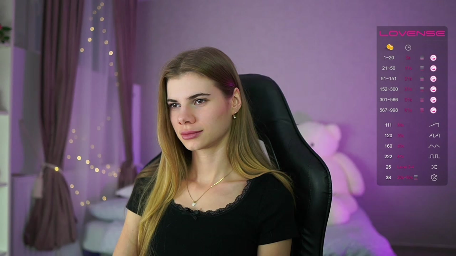Gallery image thumbnail from RileyReid_18's myfreecams stream on, 05/30/2023, 15:42 image 12 of 20