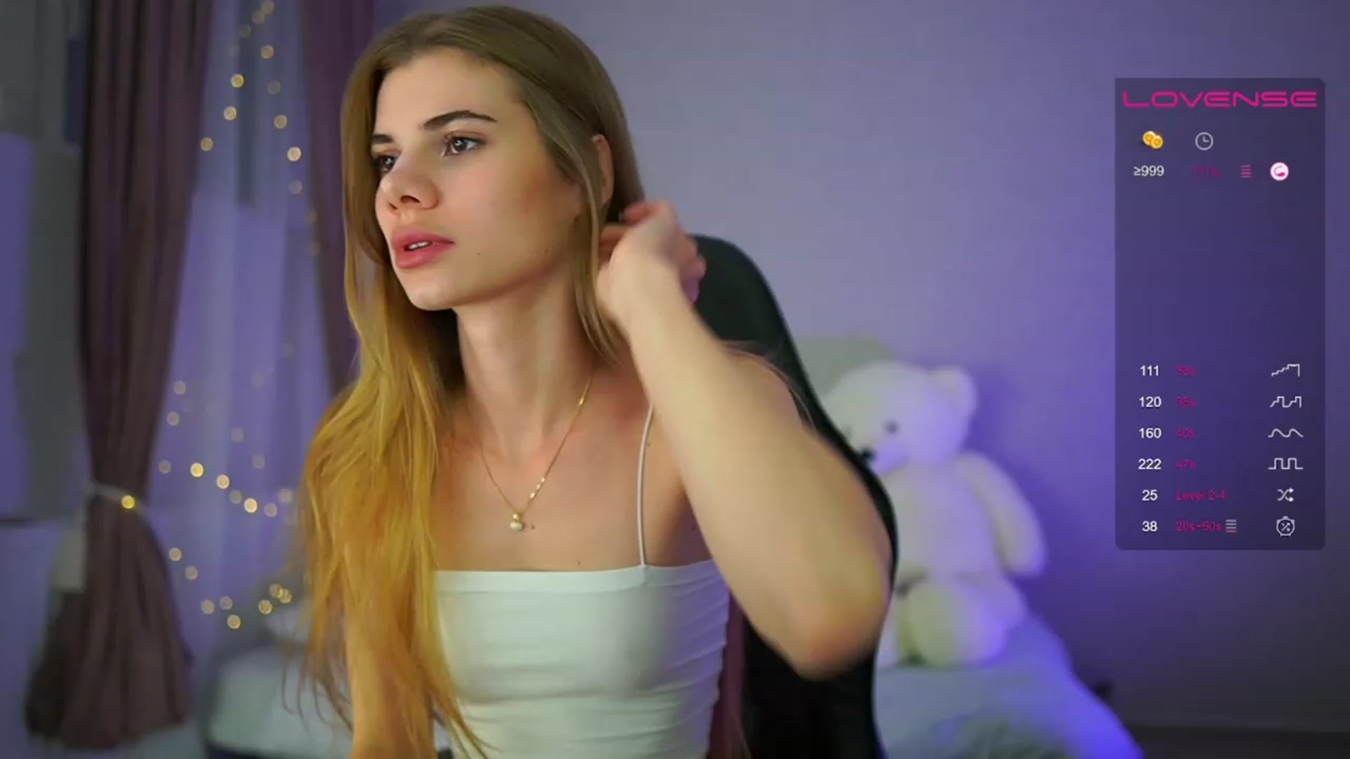 Gallery image thumbnail from RileyReid_18's myfreecams stream on, 05/31/2023, 18:43 image 14 of 20