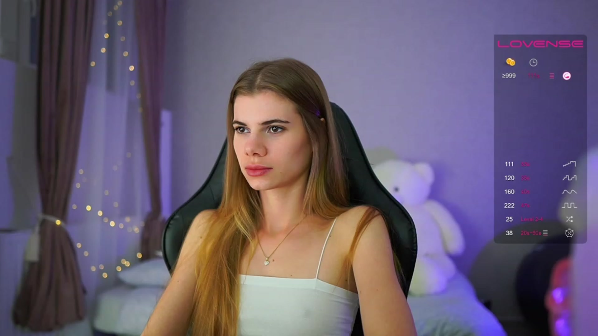 Gallery image thumbnail from RileyReid_18's myfreecams stream on, 05/31/2023, 19:34 image 9 of 20