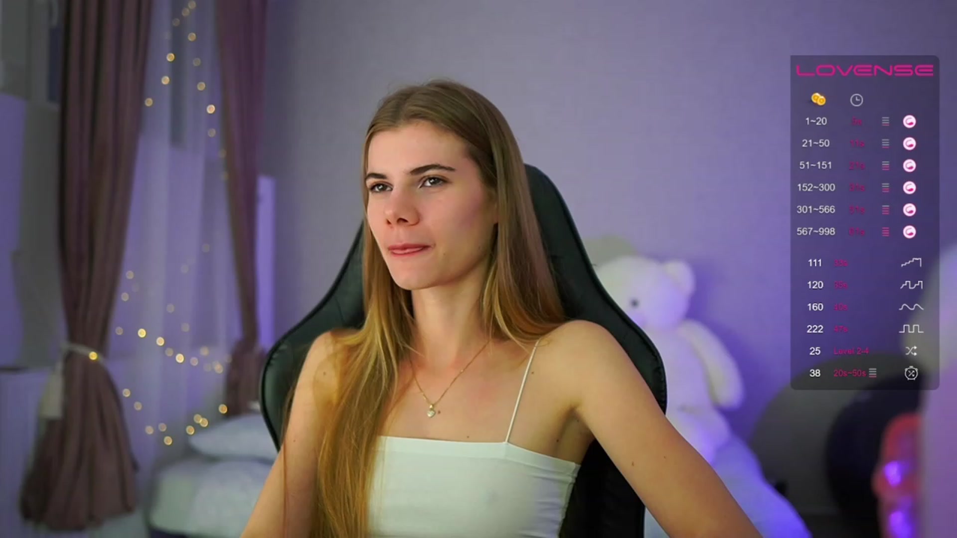 Gallery image thumbnail from RileyReid_18's myfreecams stream on, 05/31/2023, 19:34 image 20 of 20