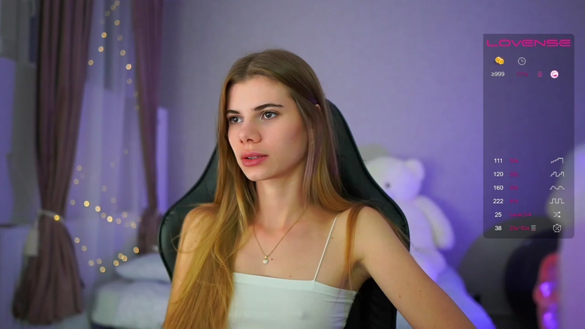 Gallery image thumbnail from RileyReid_18's myfreecams stream on, 05/31/2023, 19:34 image 8 of 20