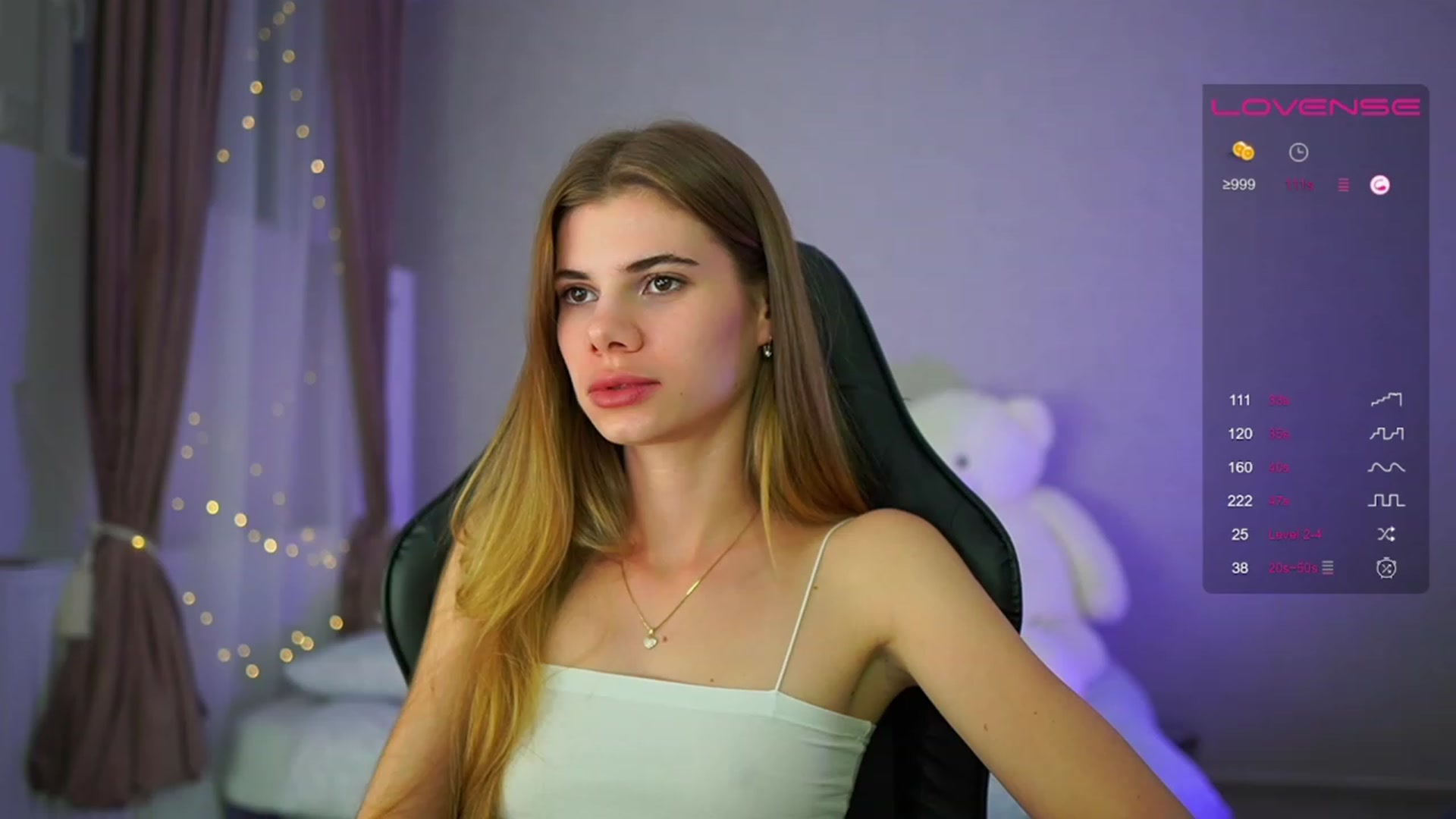 Gallery image thumbnail from RileyReid_18's myfreecams stream on, 05/31/2023, 19:34 image 5 of 20