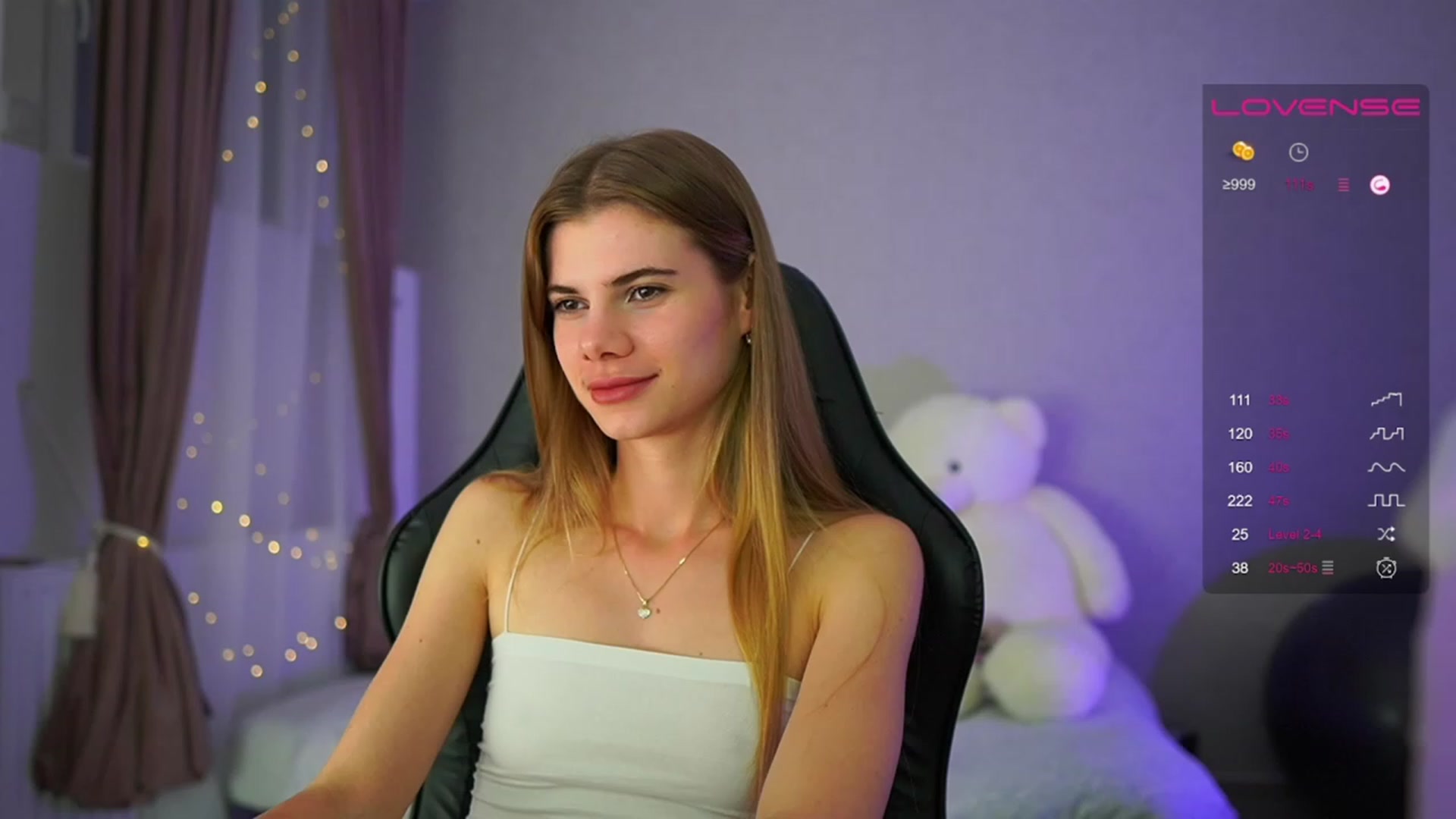 Gallery image thumbnail from RileyReid_18's myfreecams stream on, 05/31/2023, 21:27 image 3 of 20
