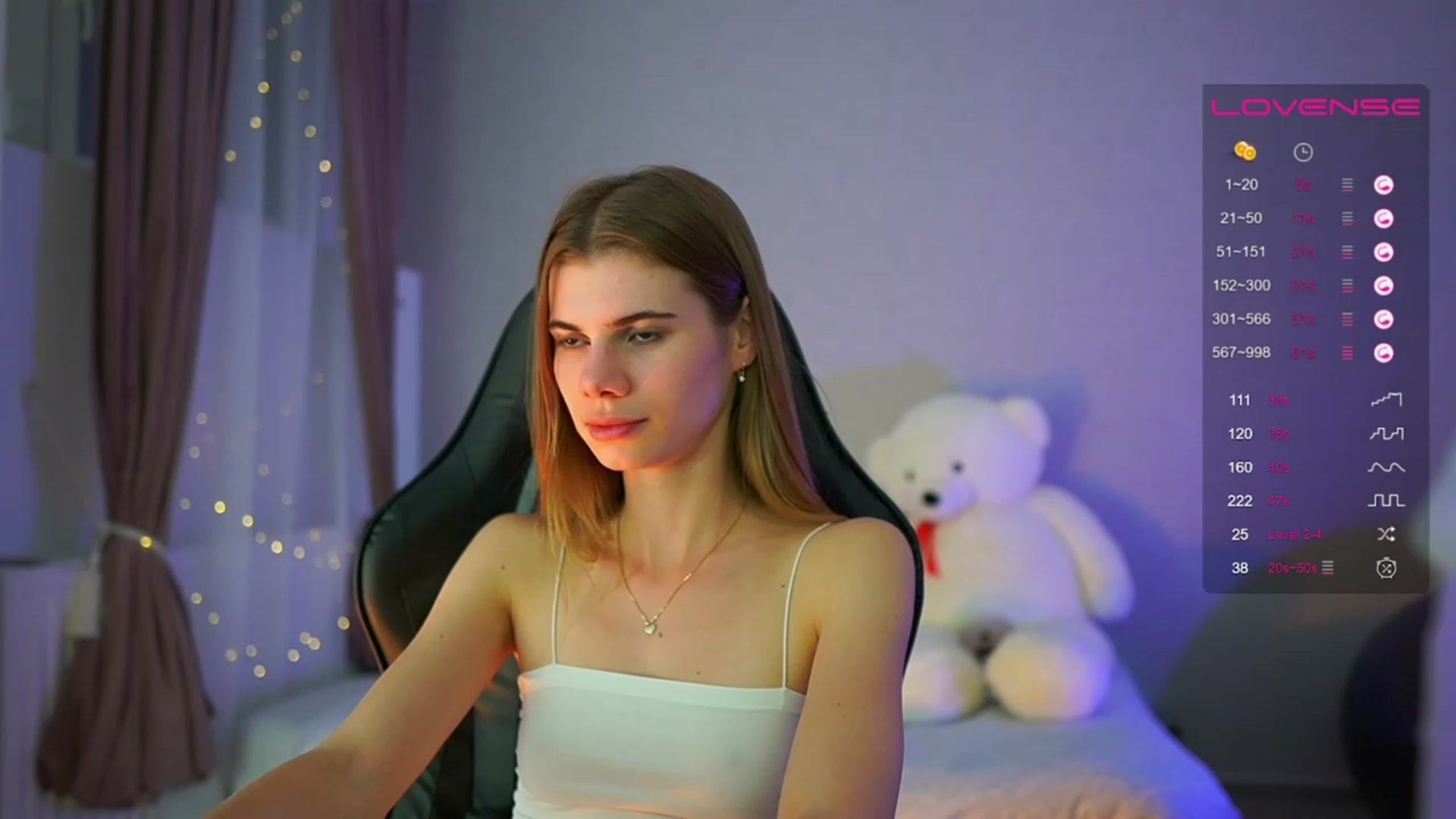 Gallery image thumbnail from RileyReid_18's myfreecams stream on, 05/31/2023, 22:36 image 8 of 20