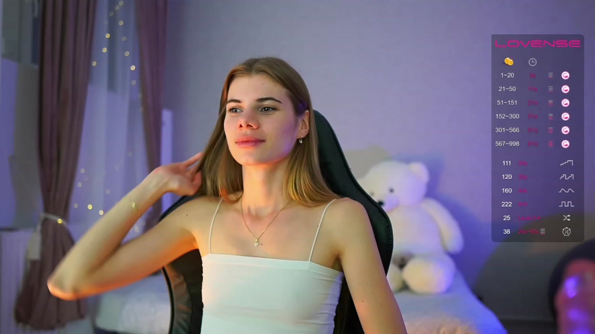 Gallery image thumbnail from RileyReid_18's myfreecams stream on, 05/31/2023, 23:18 image 1 of 20