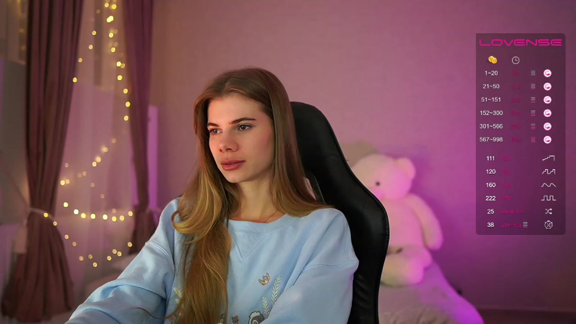 Gallery image thumbnail from RileyReid_18's myfreecams stream on, 06/01/2023, 19:26 image 9 of 20