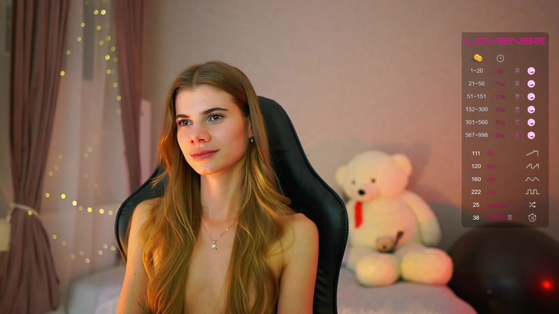 Gallery image thumbnail from RileyReid_18's myfreecams stream on, 06/04/2023, 18:01 image 17 of 20