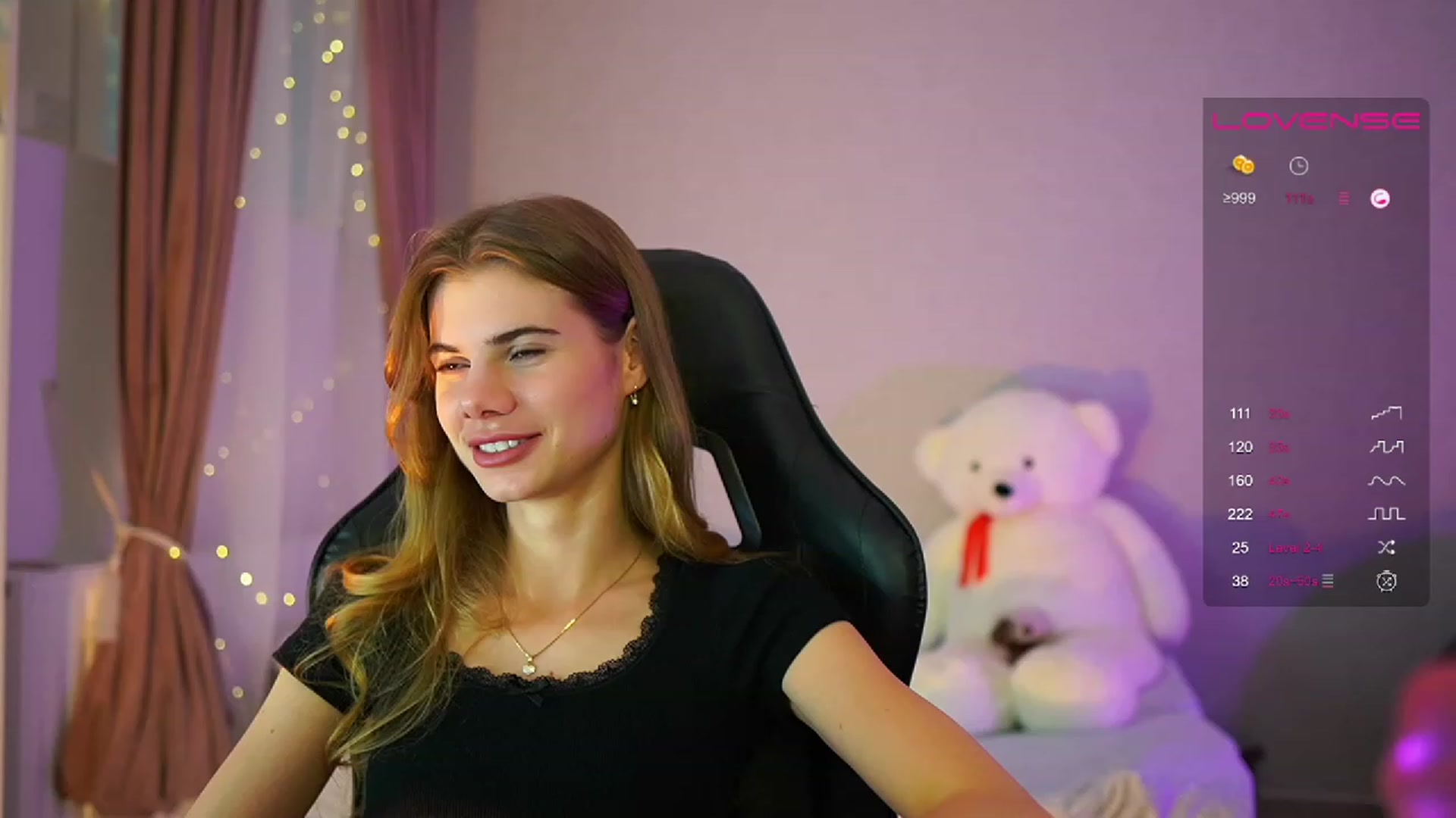 Gallery image thumbnail from RileyReid_18's myfreecams stream on, 06/06/2023, 14:19 image 1 of 20