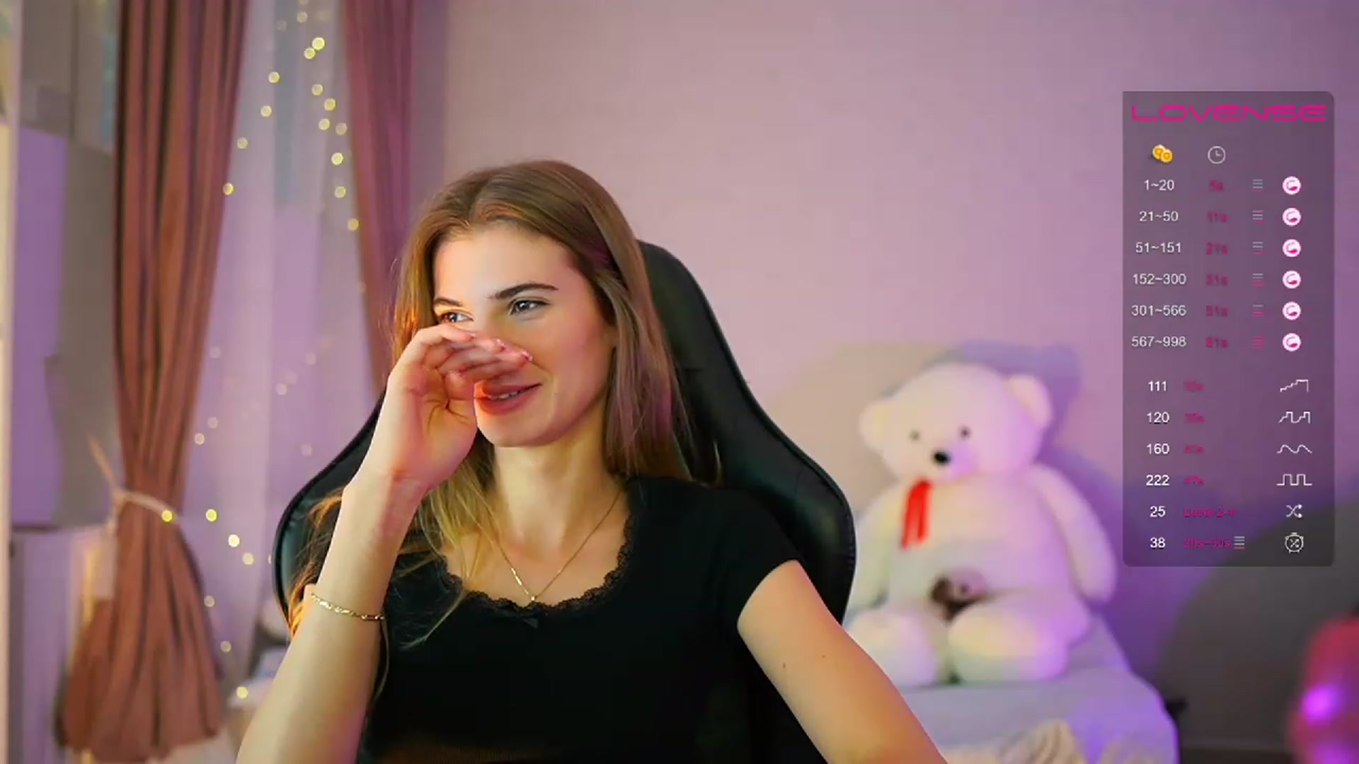 Gallery image thumbnail from RileyReid_18's myfreecams stream on, 06/06/2023, 14:19 image 20 of 20