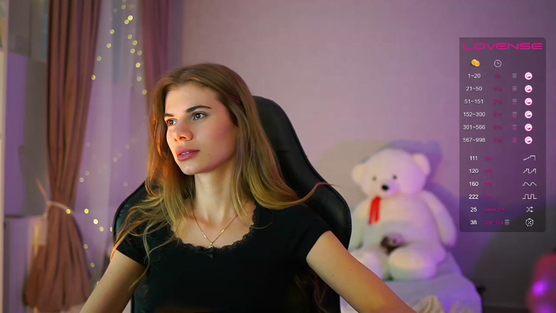 Gallery image thumbnail from RileyReid_18's myfreecams stream on, 06/06/2023, 14:19 image 19 of 20