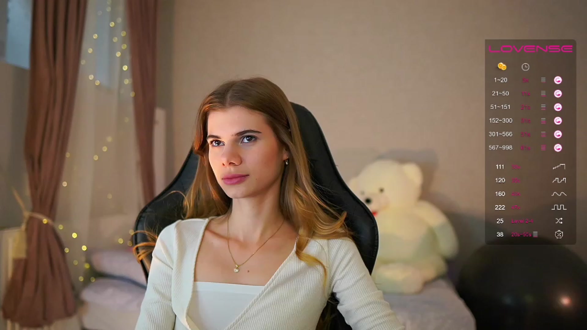 Gallery image thumbnail from RileyReid_18's myfreecams stream on, 06/07/2023, 14:39 image 1 of 20